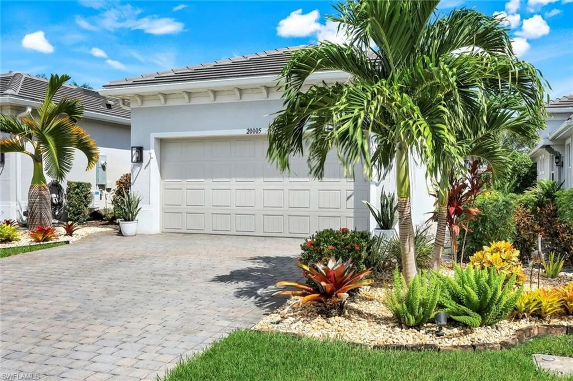 Property Slideshow image 1 of 28 | 20005 parrot key ct, Estero, FL, 33928