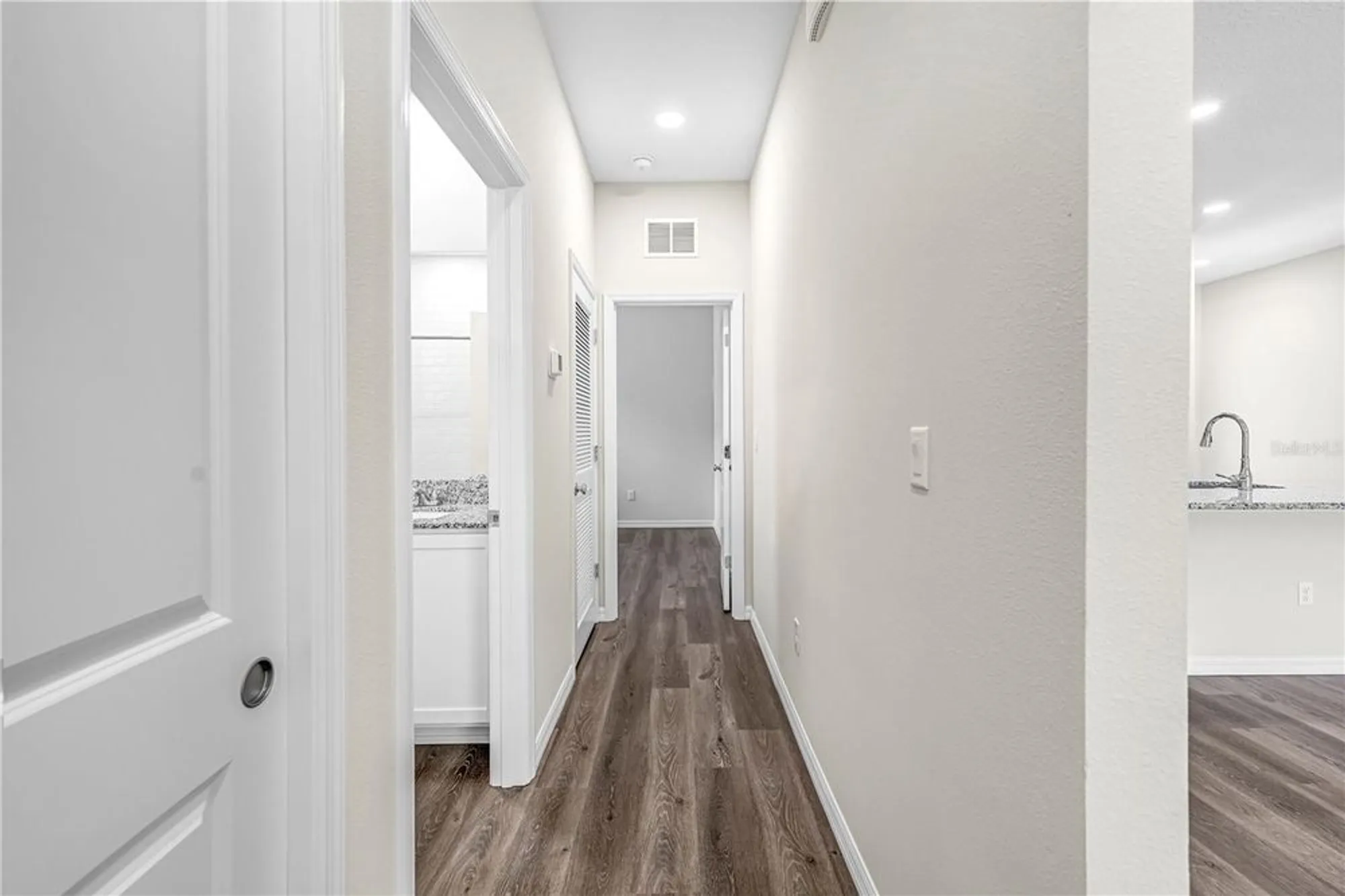 Property Slideshow image 23 of 75 | 10148 duffy cir, Weeki Wachee, FL, 34613