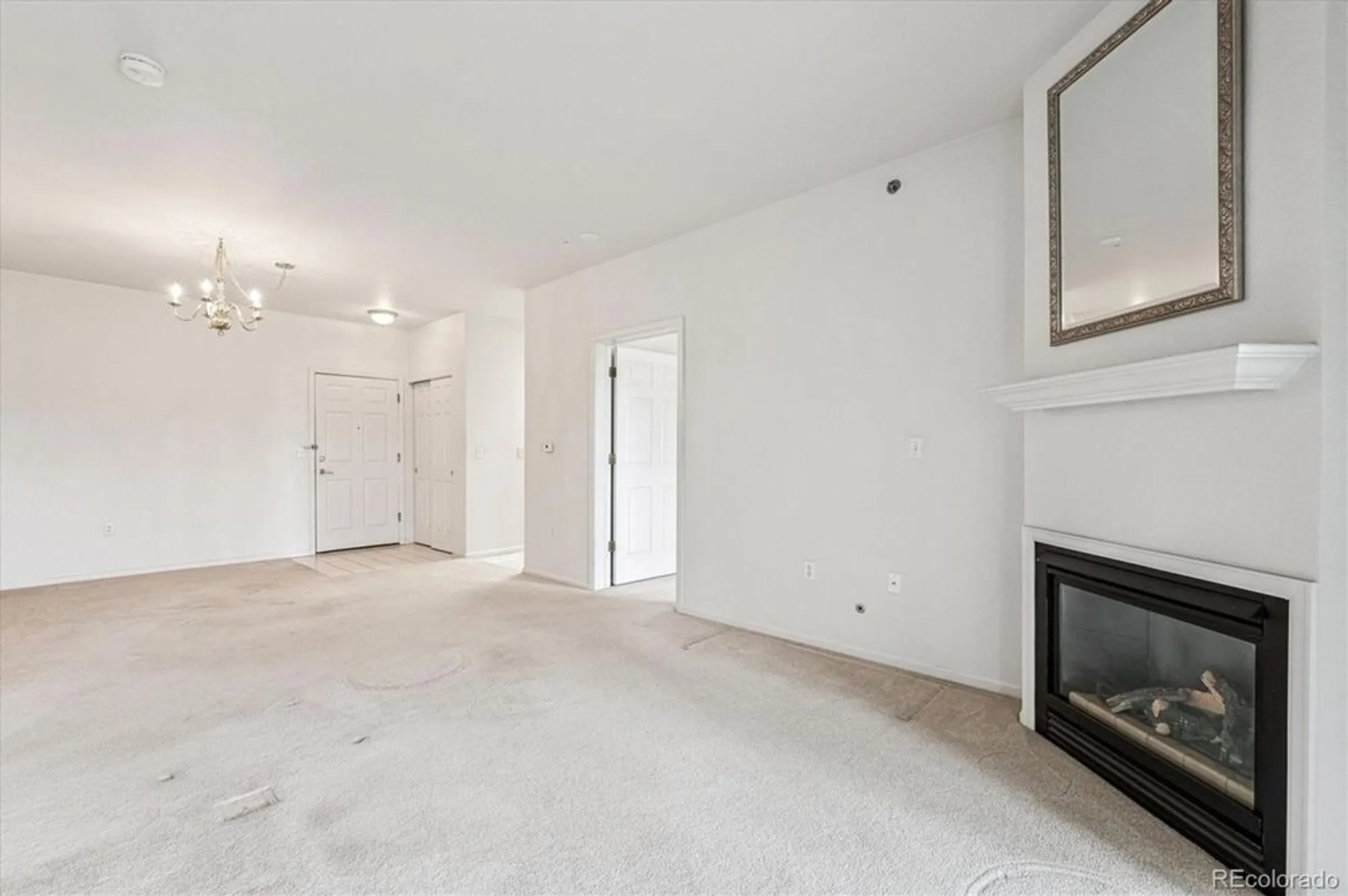 Property Slideshow image 5 of 39 | 2896 w riverwalk cir a304, Littleton, CO, 80123