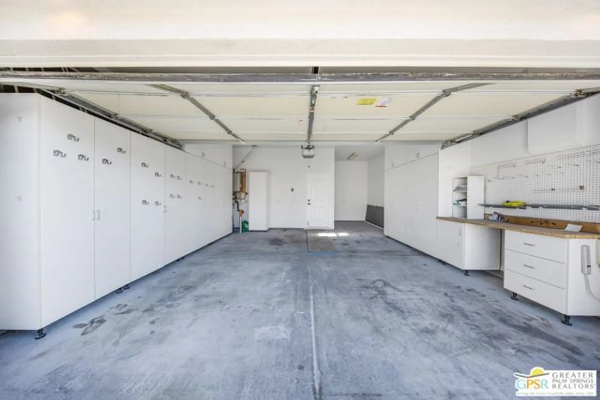 Property Slideshow image 25 of 44 | 43502 torphin hill pl, Indio, CA, 92201