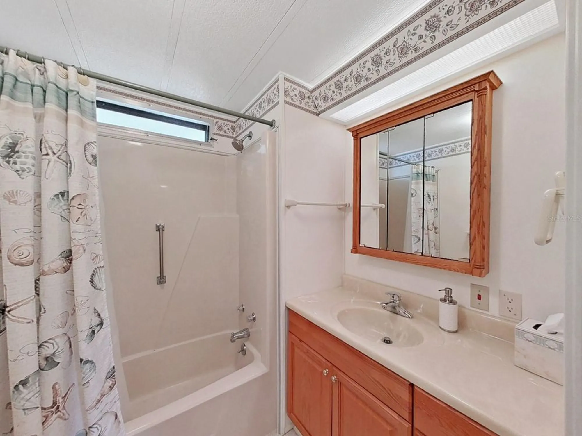 Property Slideshow image 27 of 45 | 4909 foxwood lake dr, Lakeland, FL, 33810