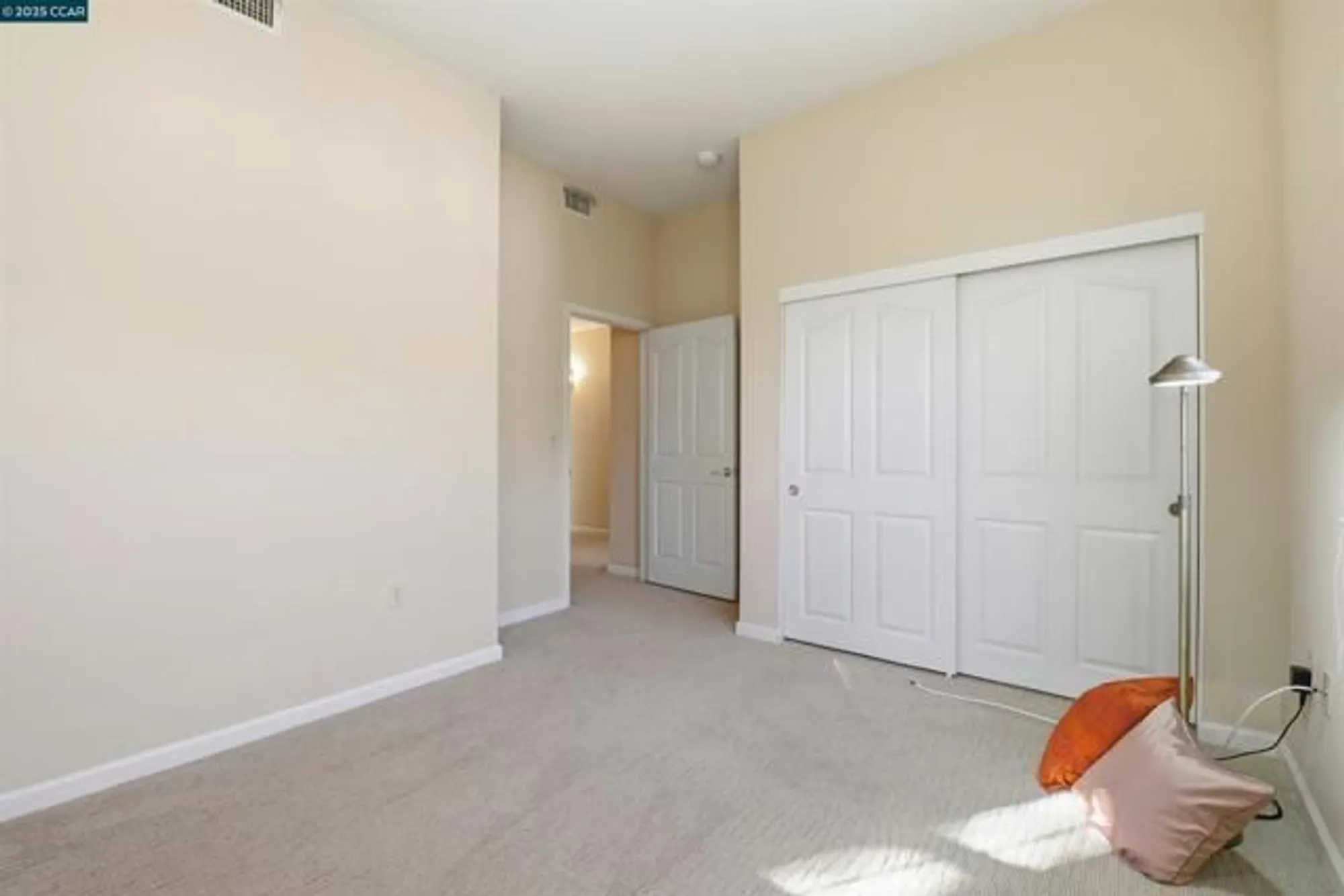 Property Slideshow image 15 of 25 | 5913 horsemans canyon dr apt 1c, Walnut Creek, CA, 94595