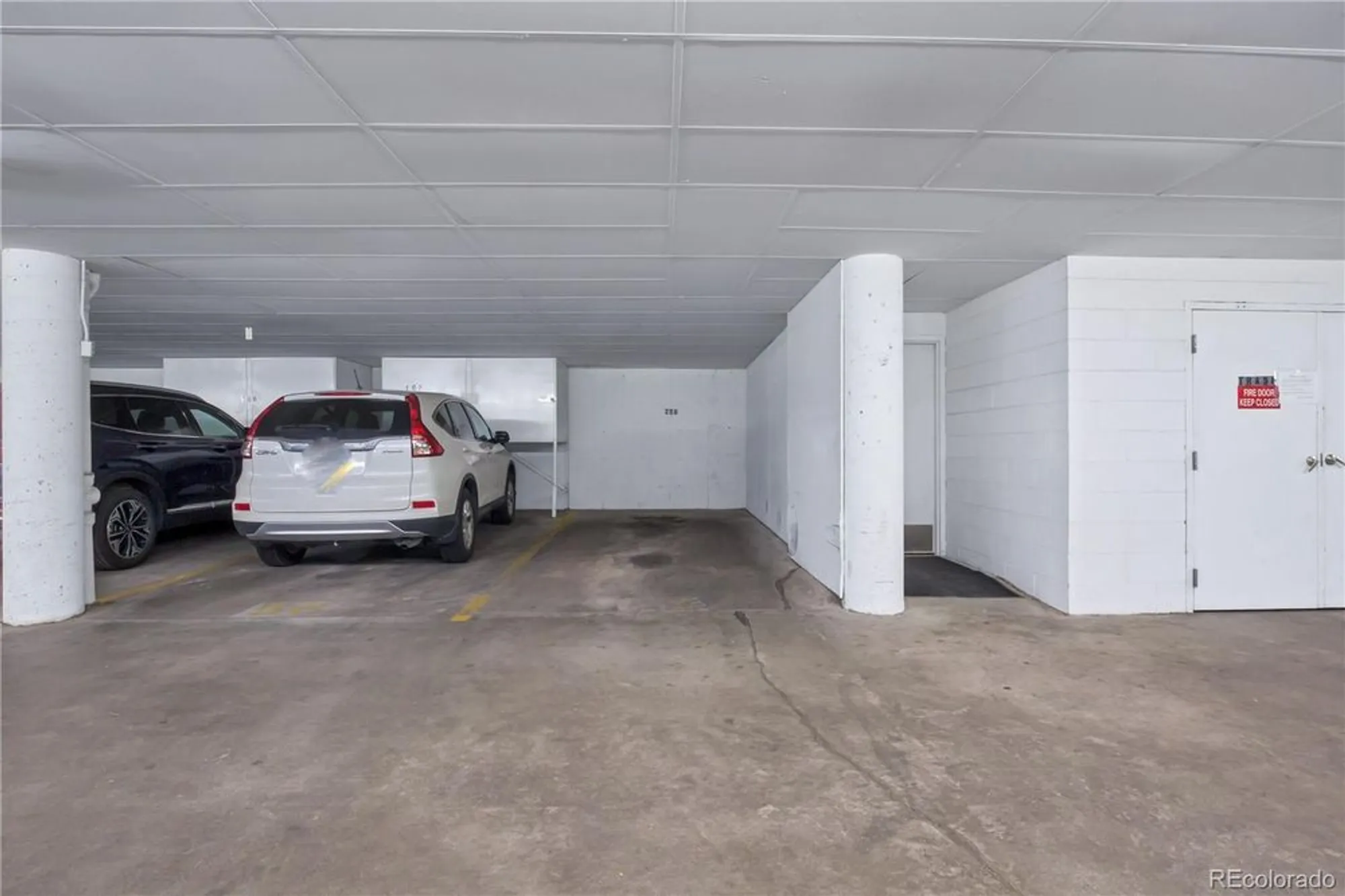 Property Slideshow image 23 of 45 | 13691 e marina dr 208, Aurora, CO, 80014