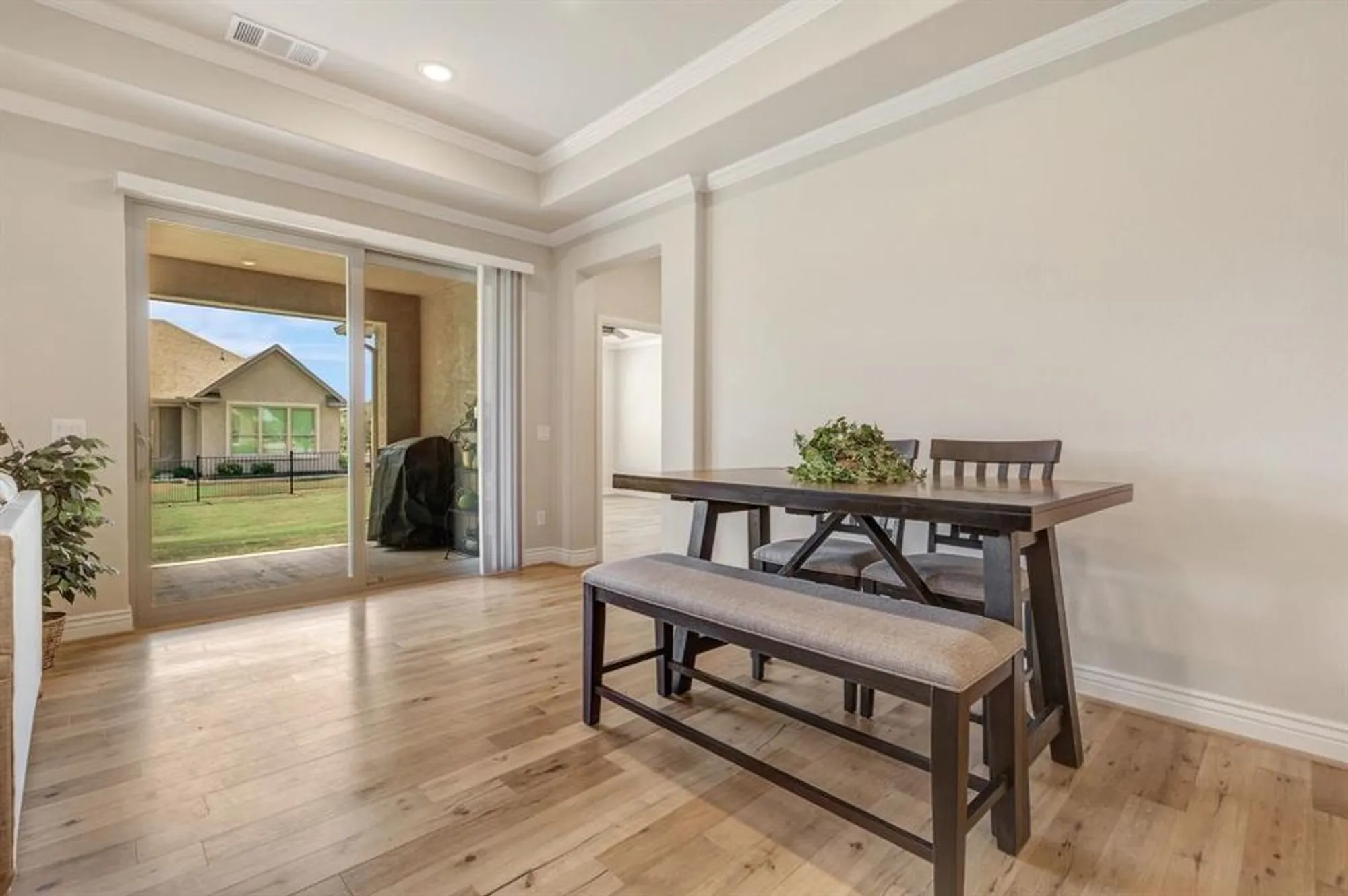 Property Slideshow image 15 of 32 | 9625 heartwood dr, Denton, TX, 76207