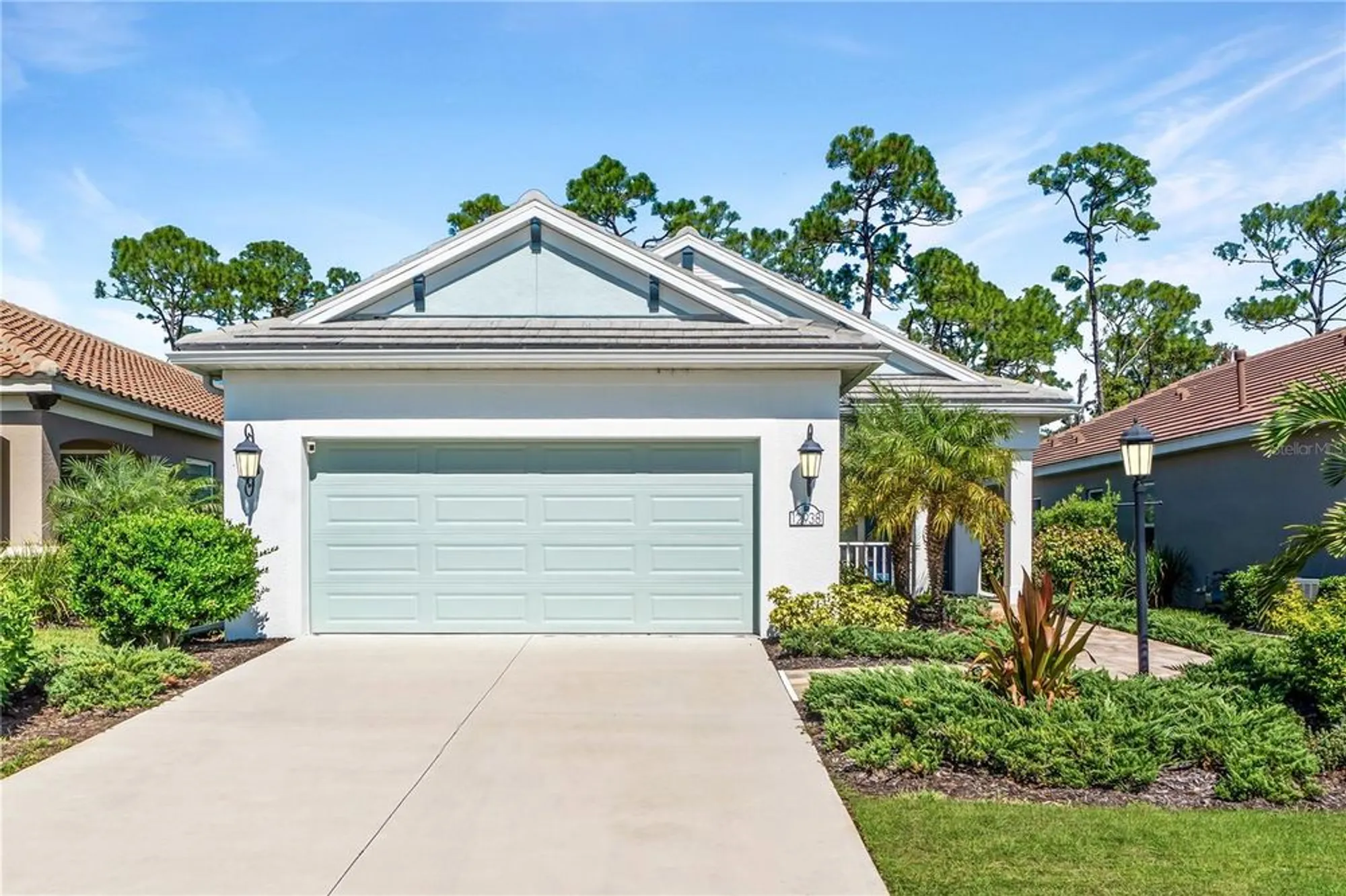 Property Slideshow image 2 of 67 | 12938 true blue cir, Bradenton, FL, 34211