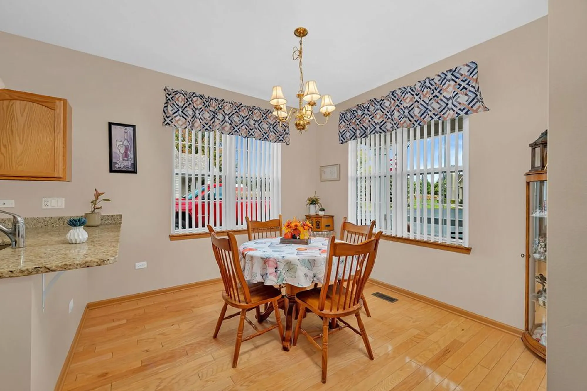 Property Slideshow image 5 of 26 | 21476 mays lake ct, Crest Hill, IL, 60403