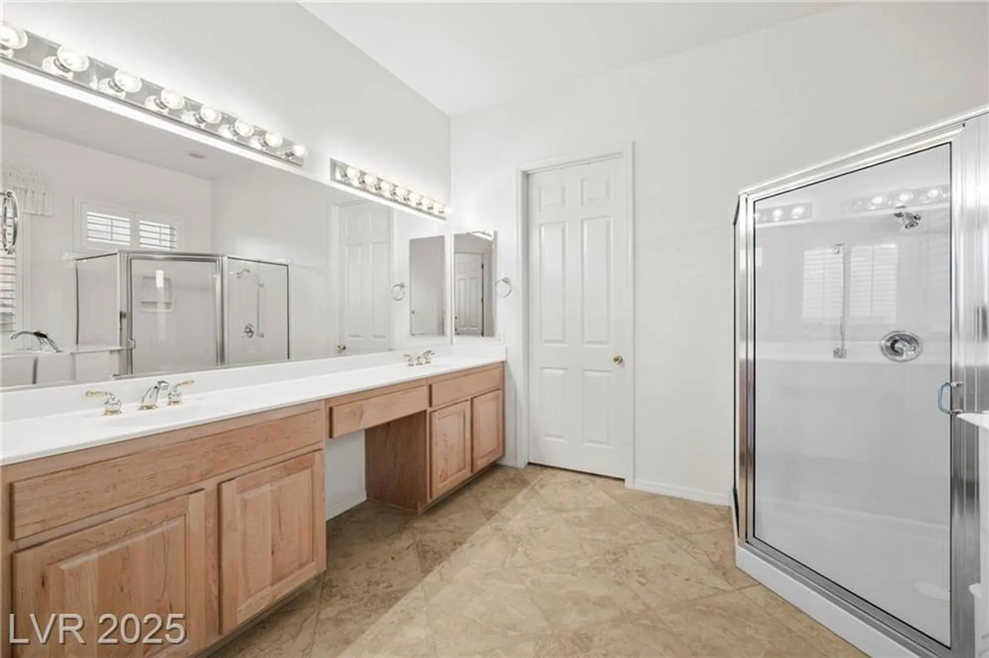 Property Slideshow image 14 of 37 | 2868 foxtail creek ave, Henderson, NV, 89052