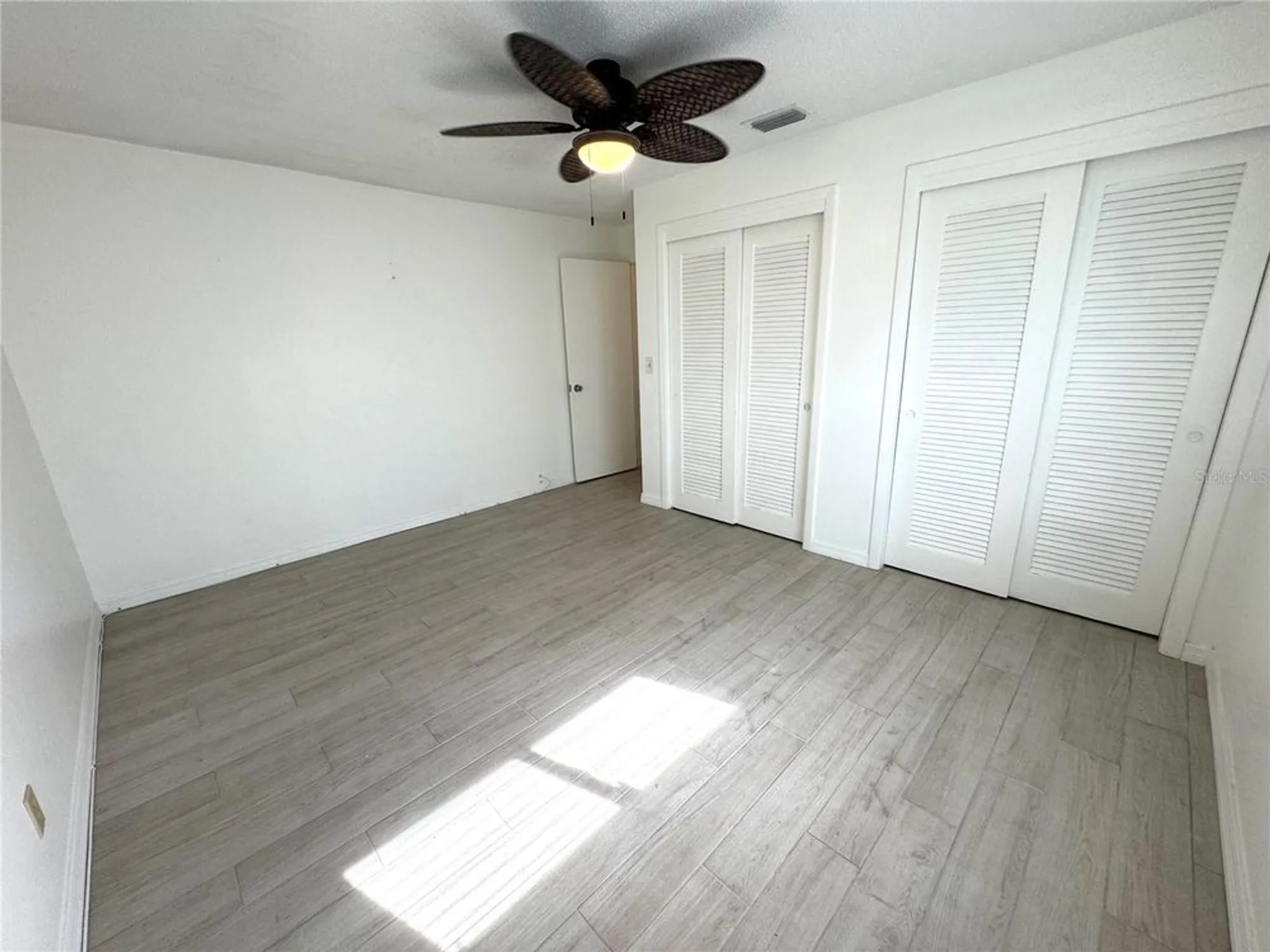 Property Slideshow image 42 of 56 | 10063 40th st n # 3, Pinellas Park, FL, 33782