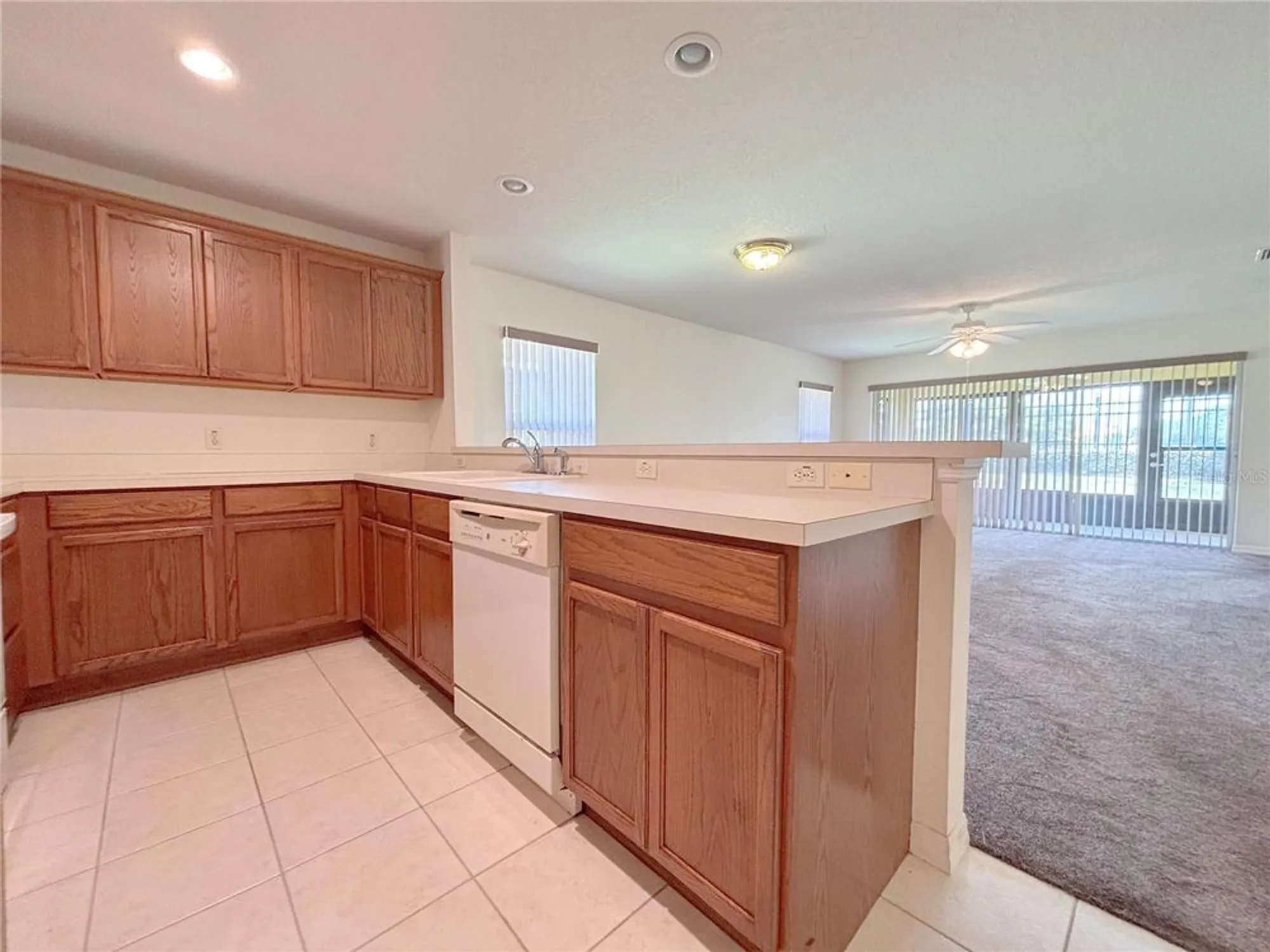 Property Slideshow image 3 of 53 | 4412 turnberry ln, Lake Wales, FL, 33859