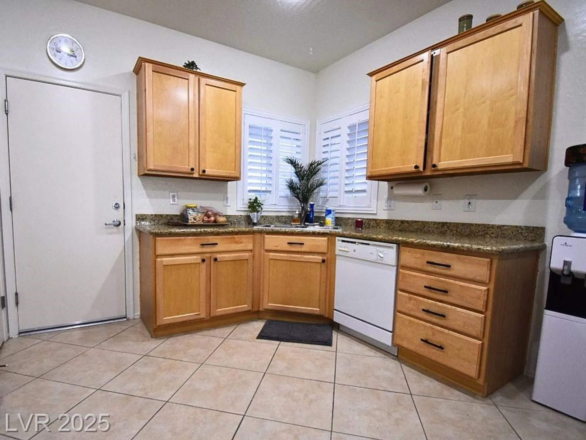 Property Slideshow image 6 of 10 | 7709 island rail dr, North Las Vegas, NV, 89084