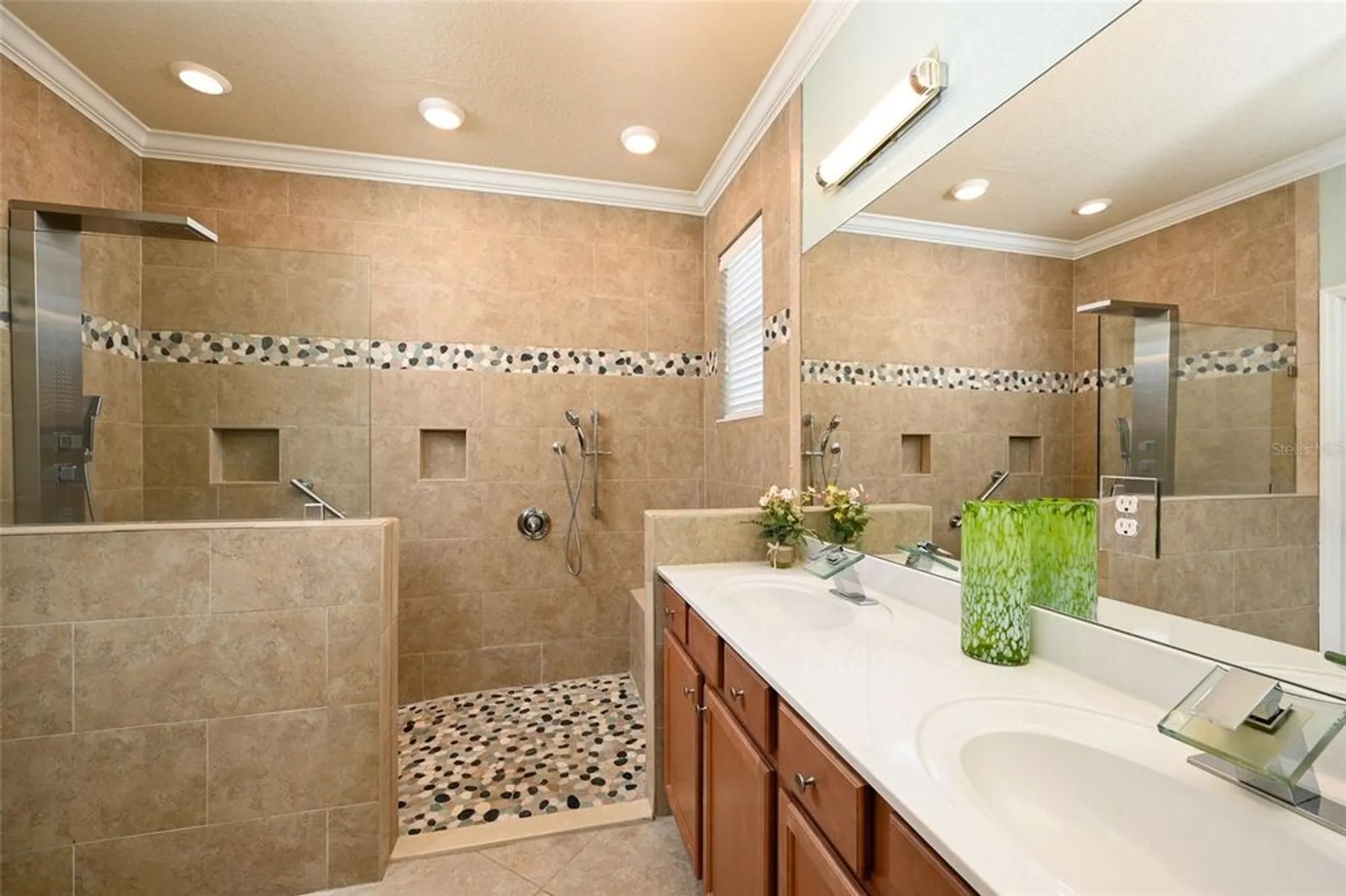 Property Slideshow image 18 of 40 | 7124 marsh view ter, Bradenton, FL, 34212