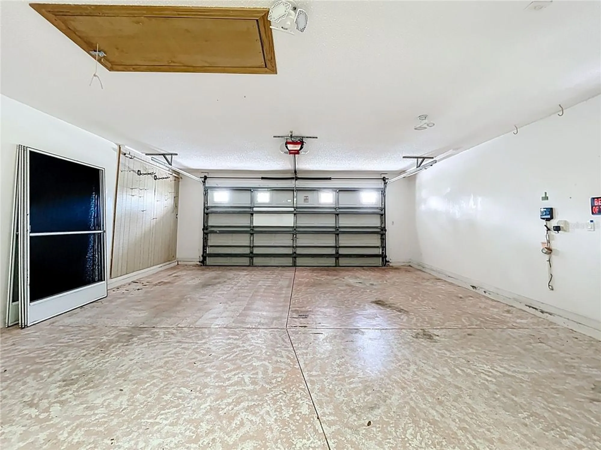 Property Slideshow image 37 of 63 | 5518 queen victoria dr, Leesburg, FL, 34748