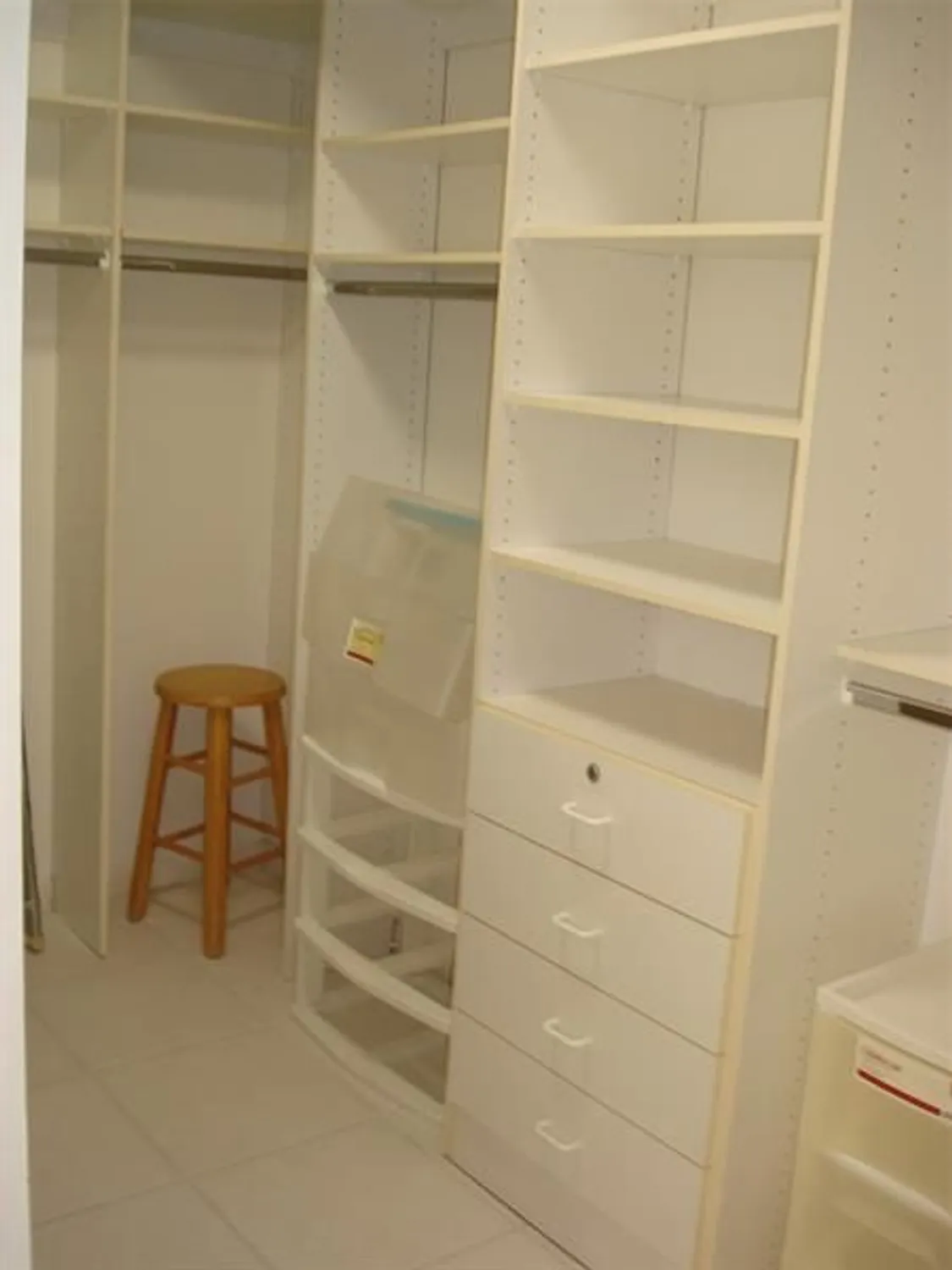 Property Slideshow image 11 of 13 | 571 sw 142nd ave apt 106, Pembroke Pines, FL, 33027