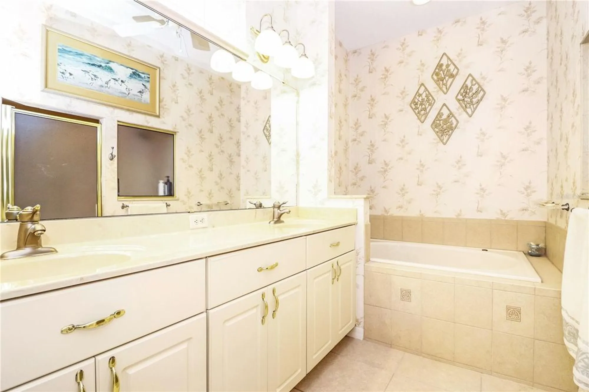 Property Slideshow image 17 of 49 | 20631 prince ranier pl, Leesburg, FL, 34748