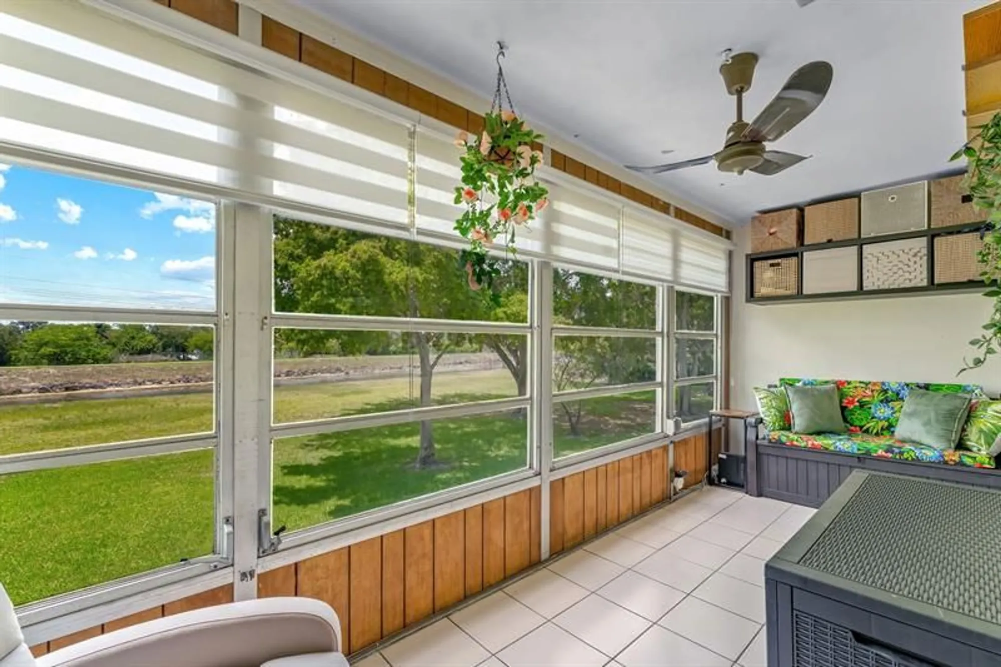 Property Slideshow image 9 of 27 | 7610 nw 1st st 204, Margate, FL, 33063