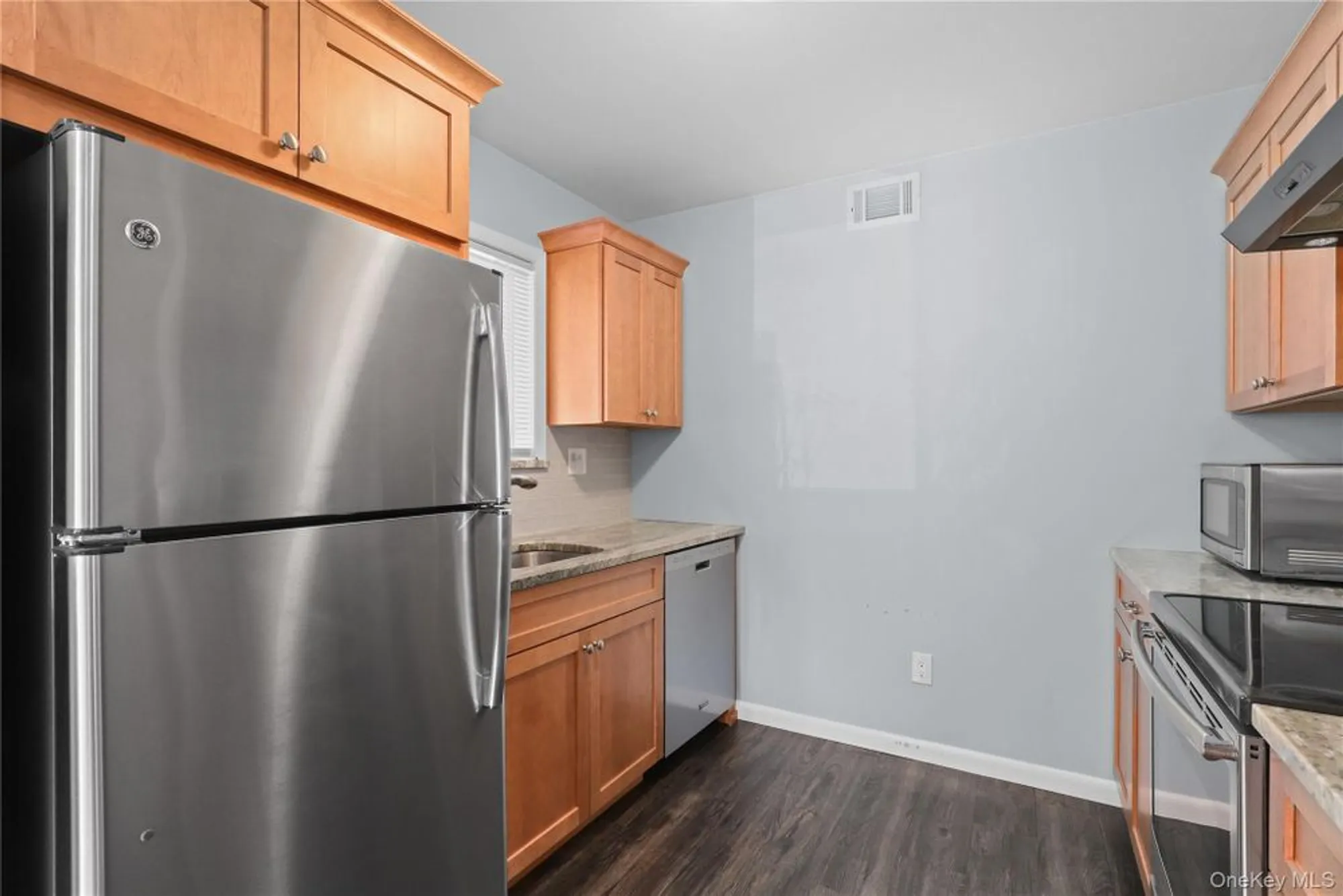 Property Slideshow image 8 of 30 | 98 molly pitcher ln a, Yorktown Heights, NY, 10598