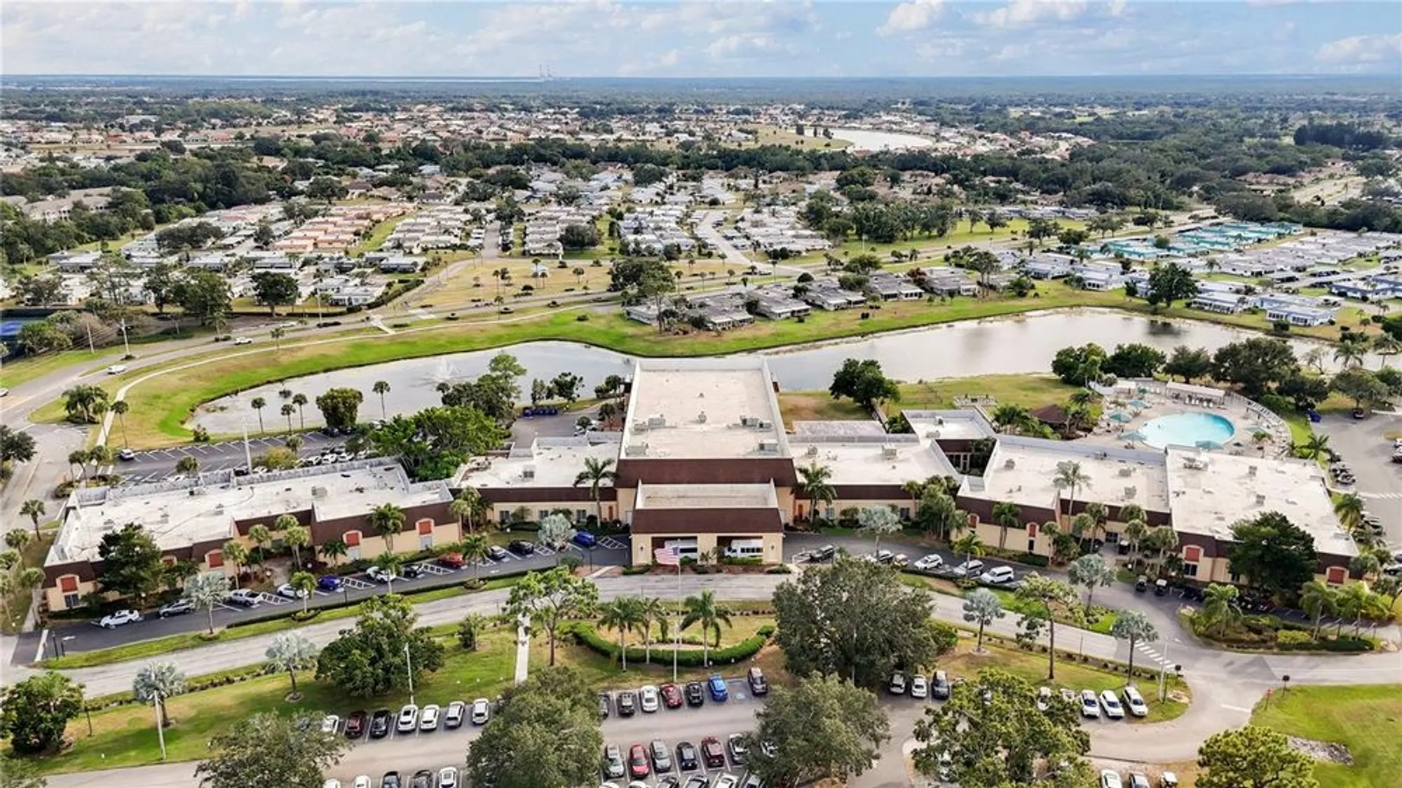 Property Slideshow image 24 of 34 | 409 feltham trl b, Sun City Center, FL, 33573