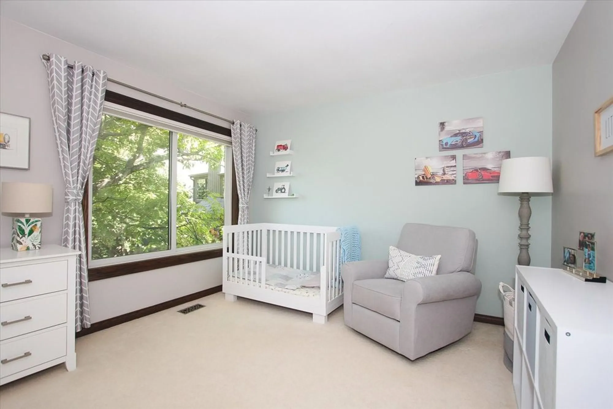 Property Slideshow image 18 of 34 | 716 old barn rd apt b b, Lake Barrington, IL, 60010