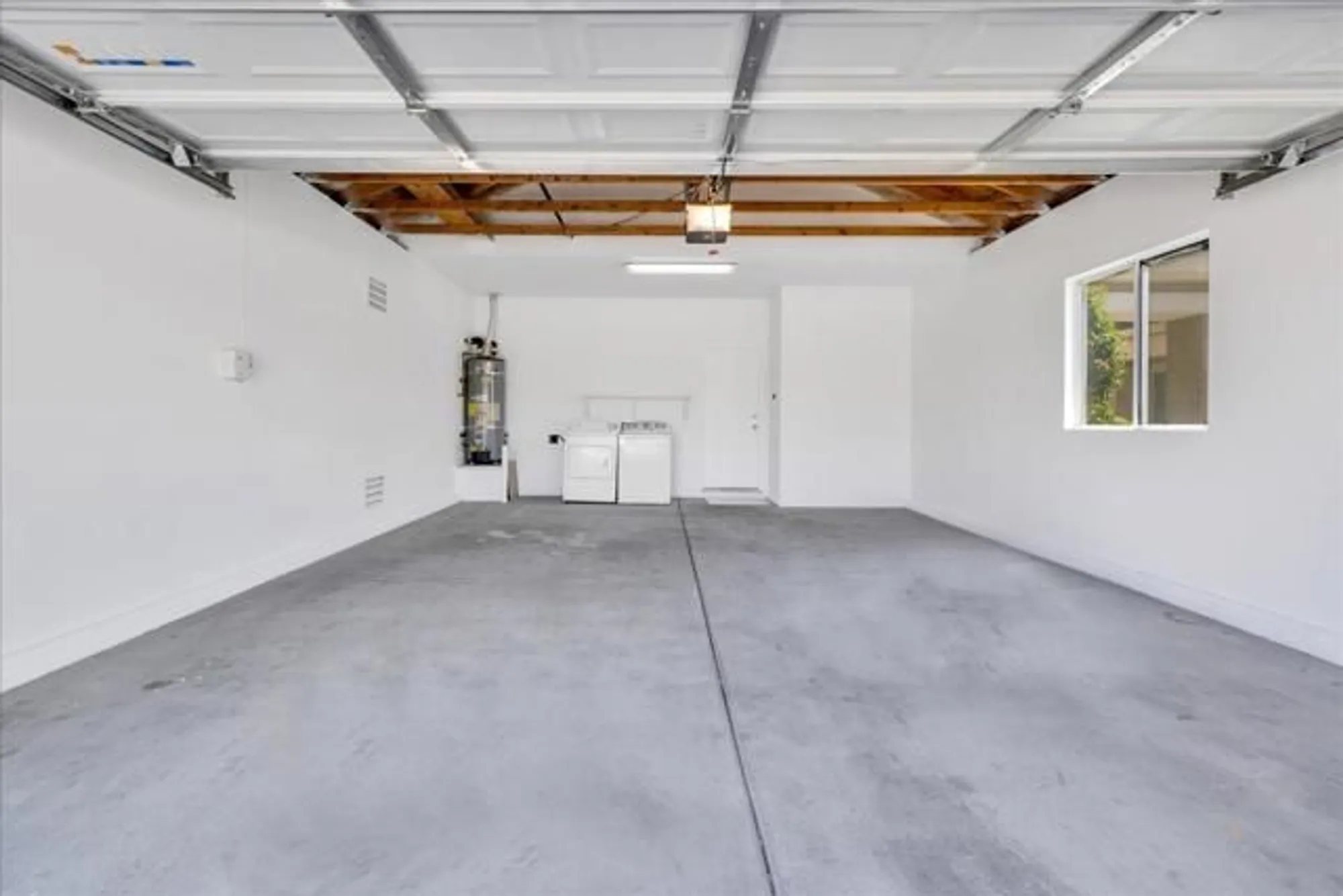 Property Slideshow image 22 of 43 | 78685 rockwell cir, Palm Desert, CA, 92211