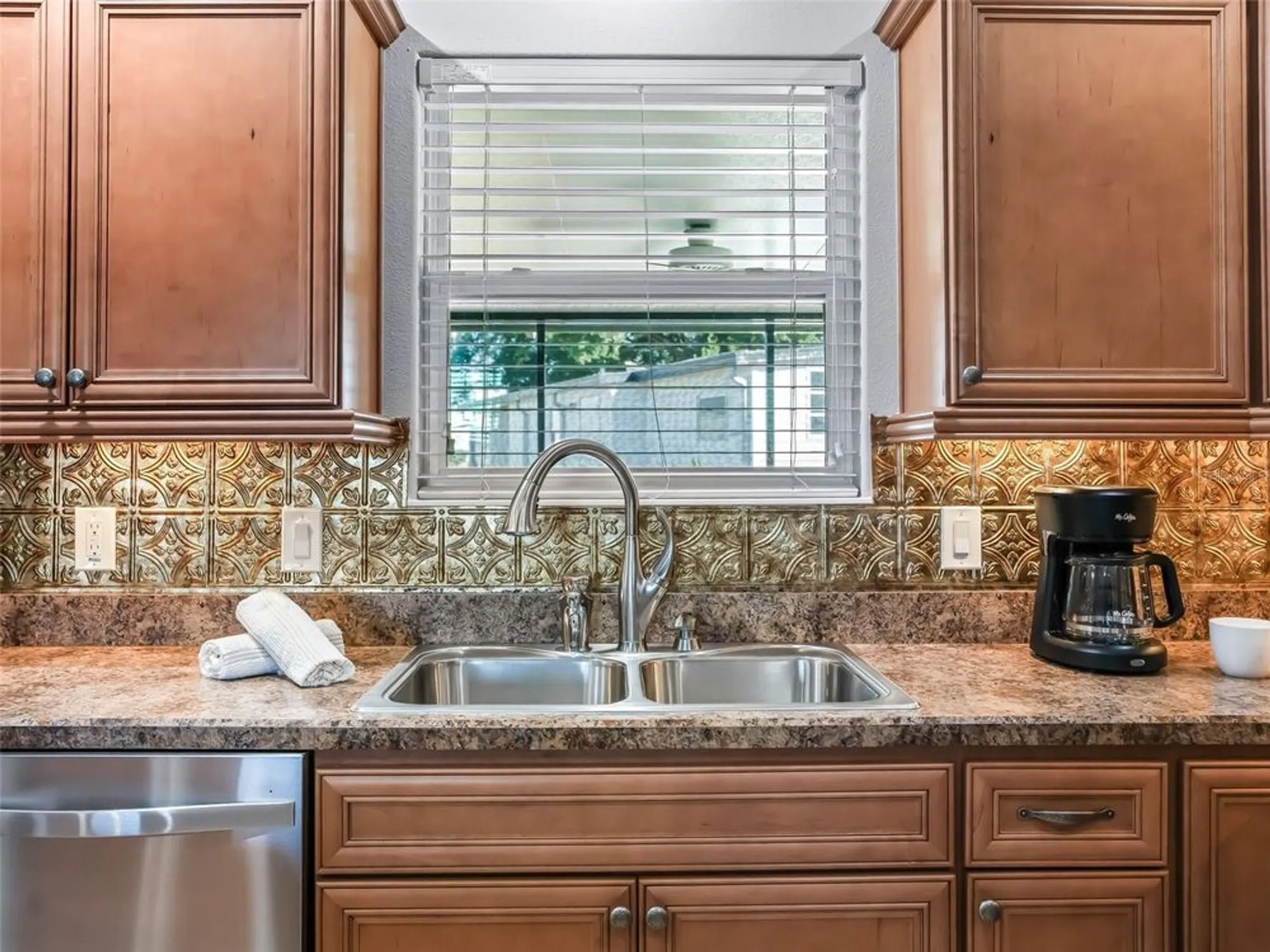 Property Slideshow image 4 of 37 | 828 silver oak ave, Lady Lake, FL, 32159