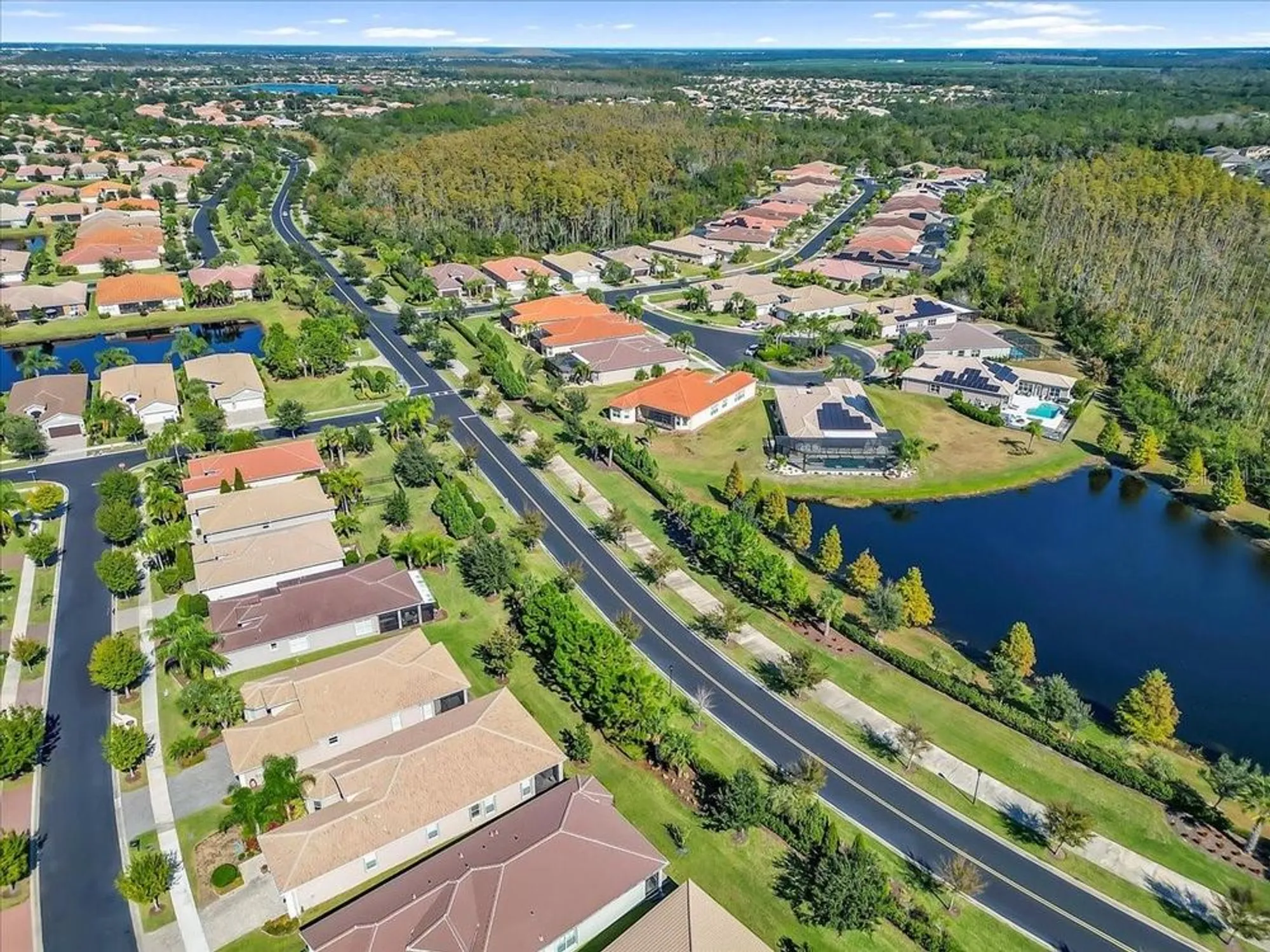 Property Slideshow image 58 of 76 | 16308 garnet glen pl, Wimauma, FL, 33598