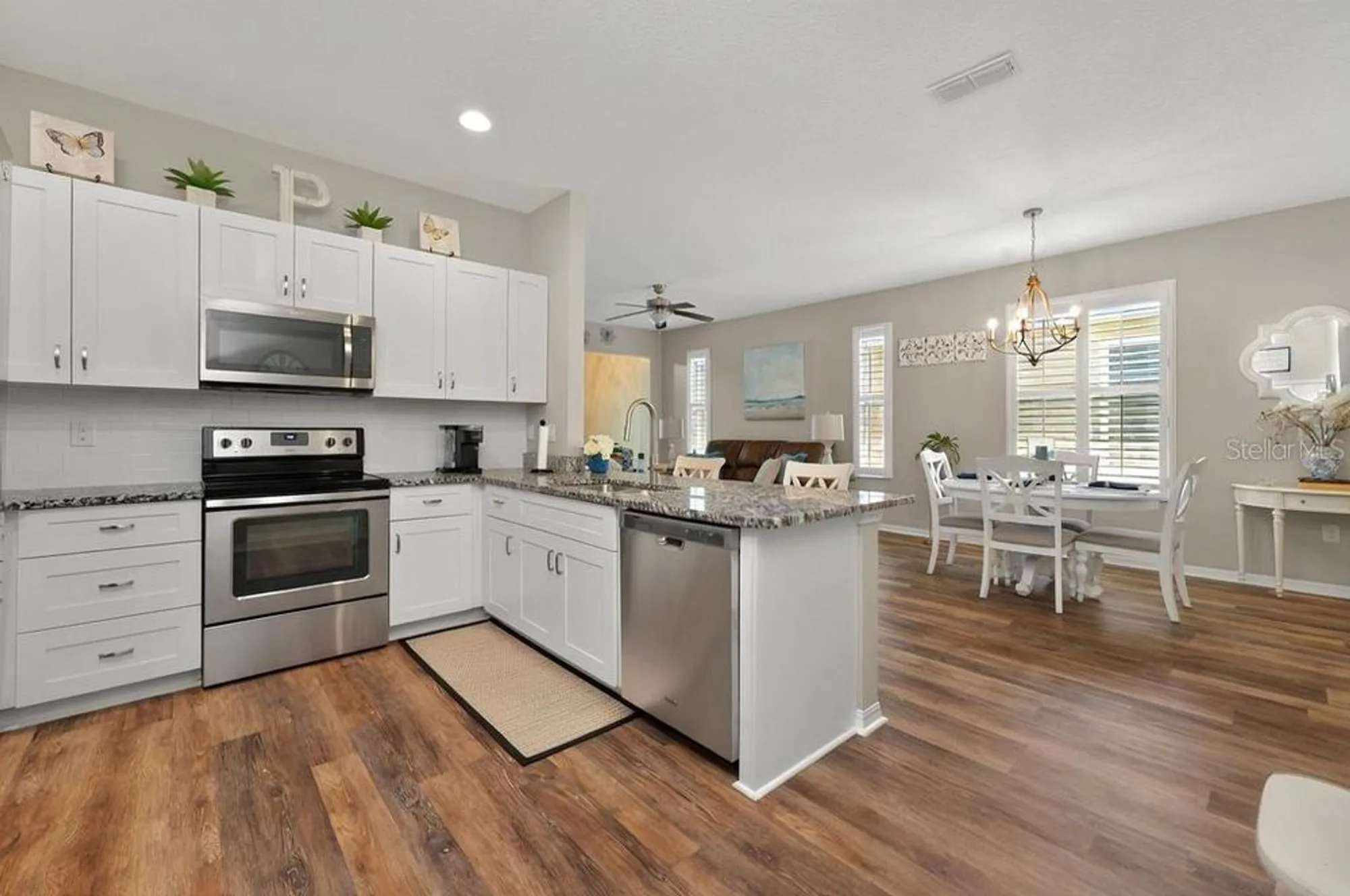 Property Slideshow image 21 of 38 | 27121 white plains way, Leesburg, FL, 34748