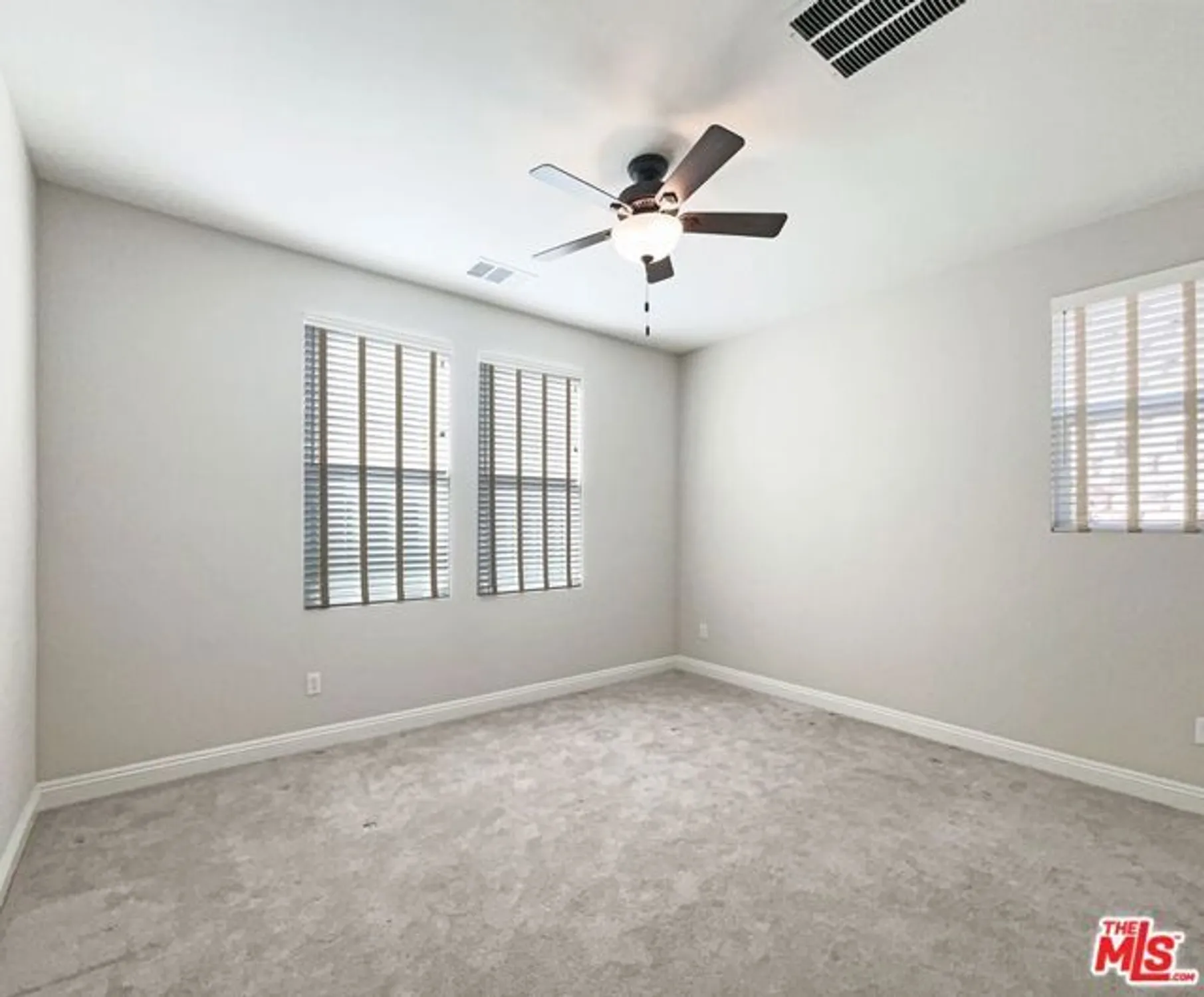 Property Slideshow image 5 of 30 | 20543 martingale pl, Santa Clarita, CA, 91350