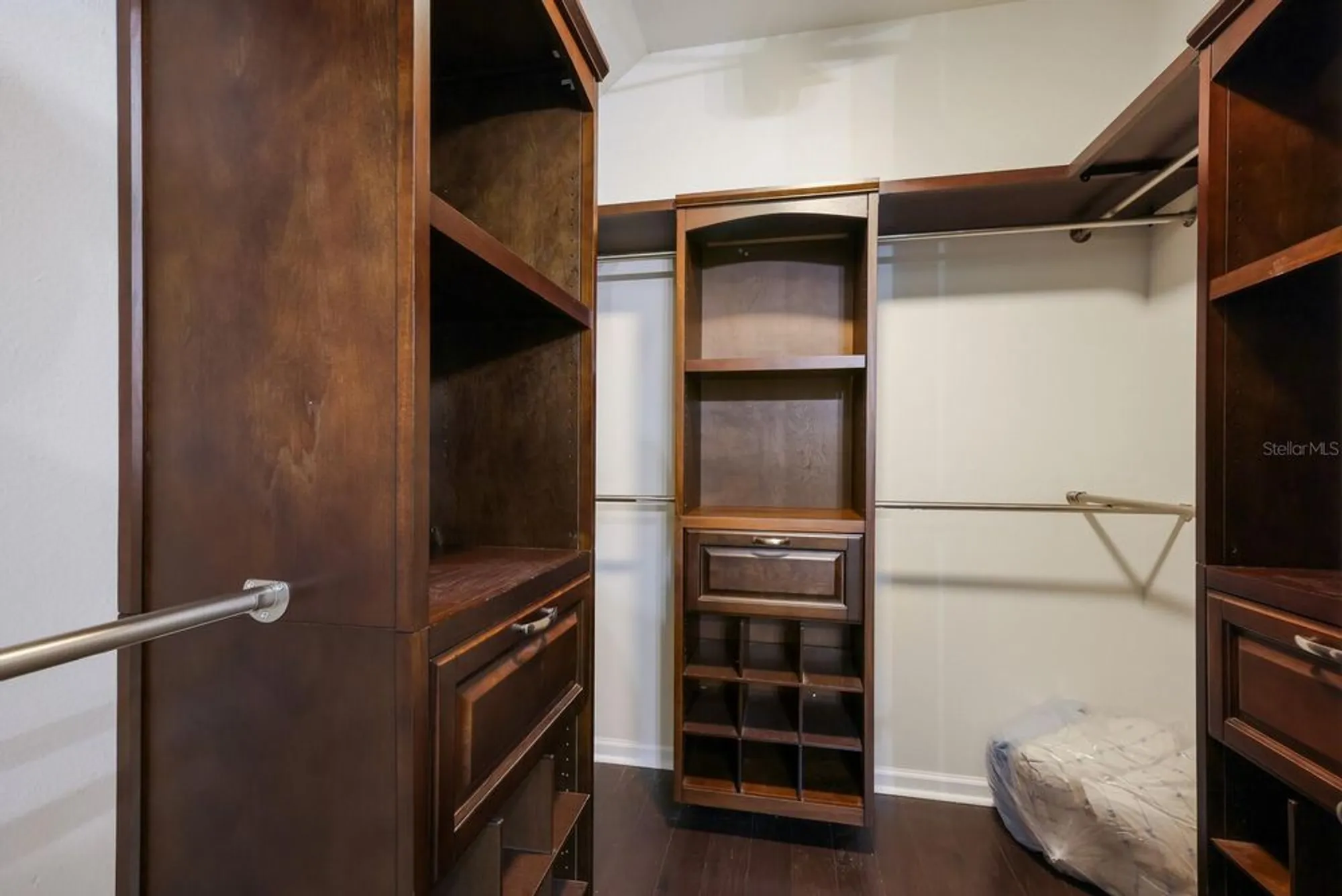 Property Slideshow image 17 of 41 | 5237 blossom cv, Lakewood Ranch, FL, 34211