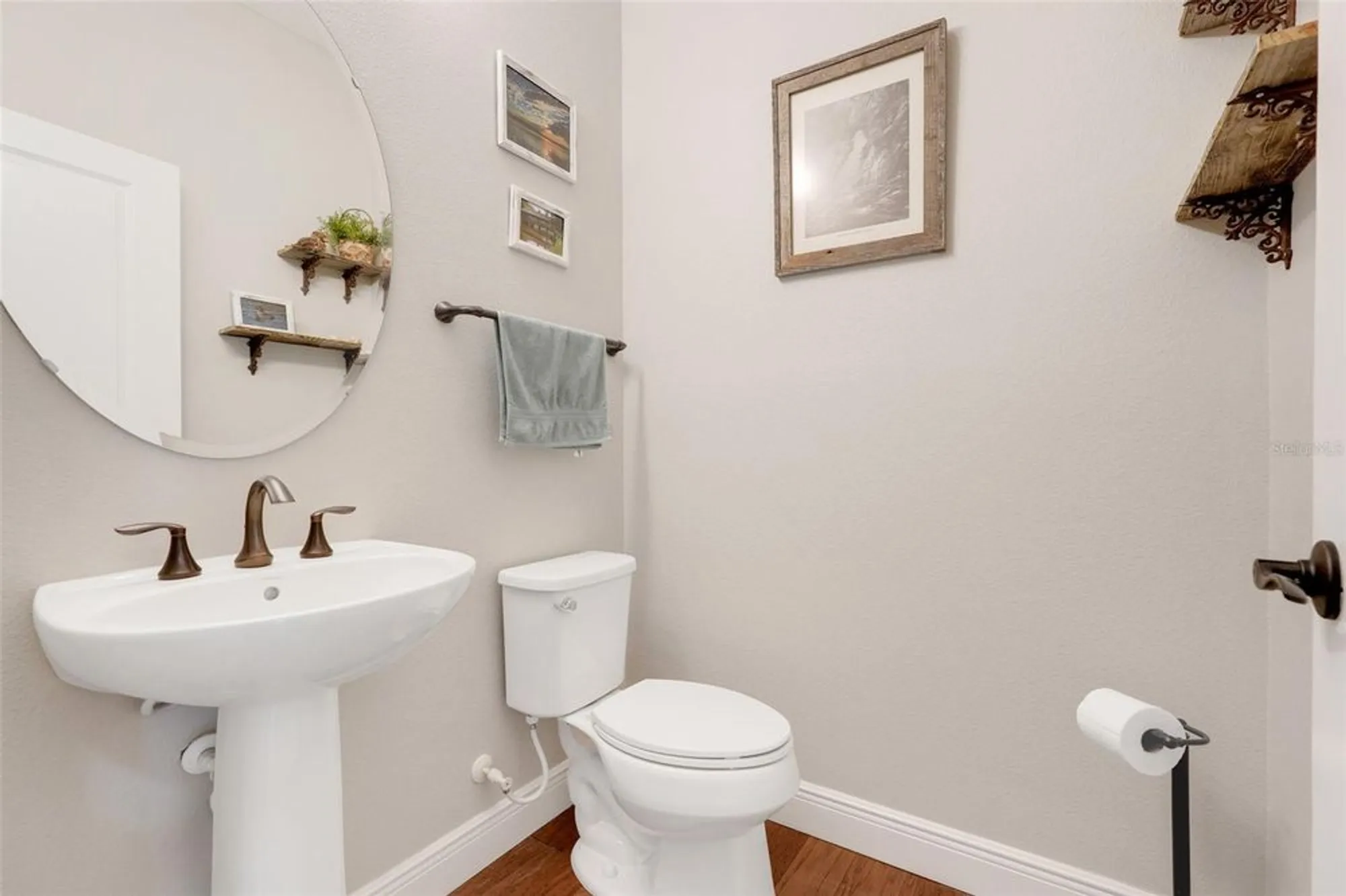 Property Slideshow image 28 of 52 | 815 hidden moss dr, Groveland, FL, 34736