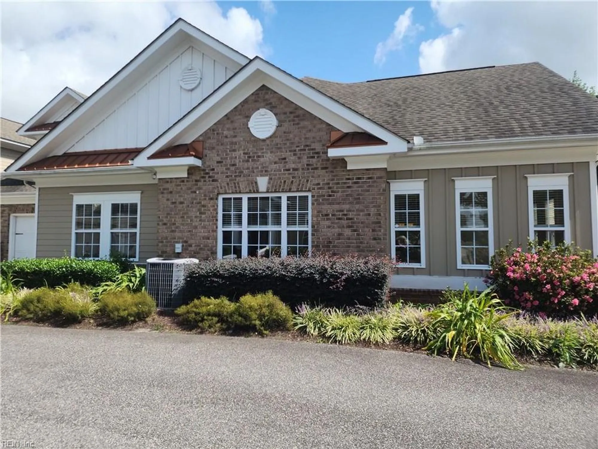 Property Slideshow image 25 of 49 | 1534 carrolton way, Chesapeake, VA, 23320