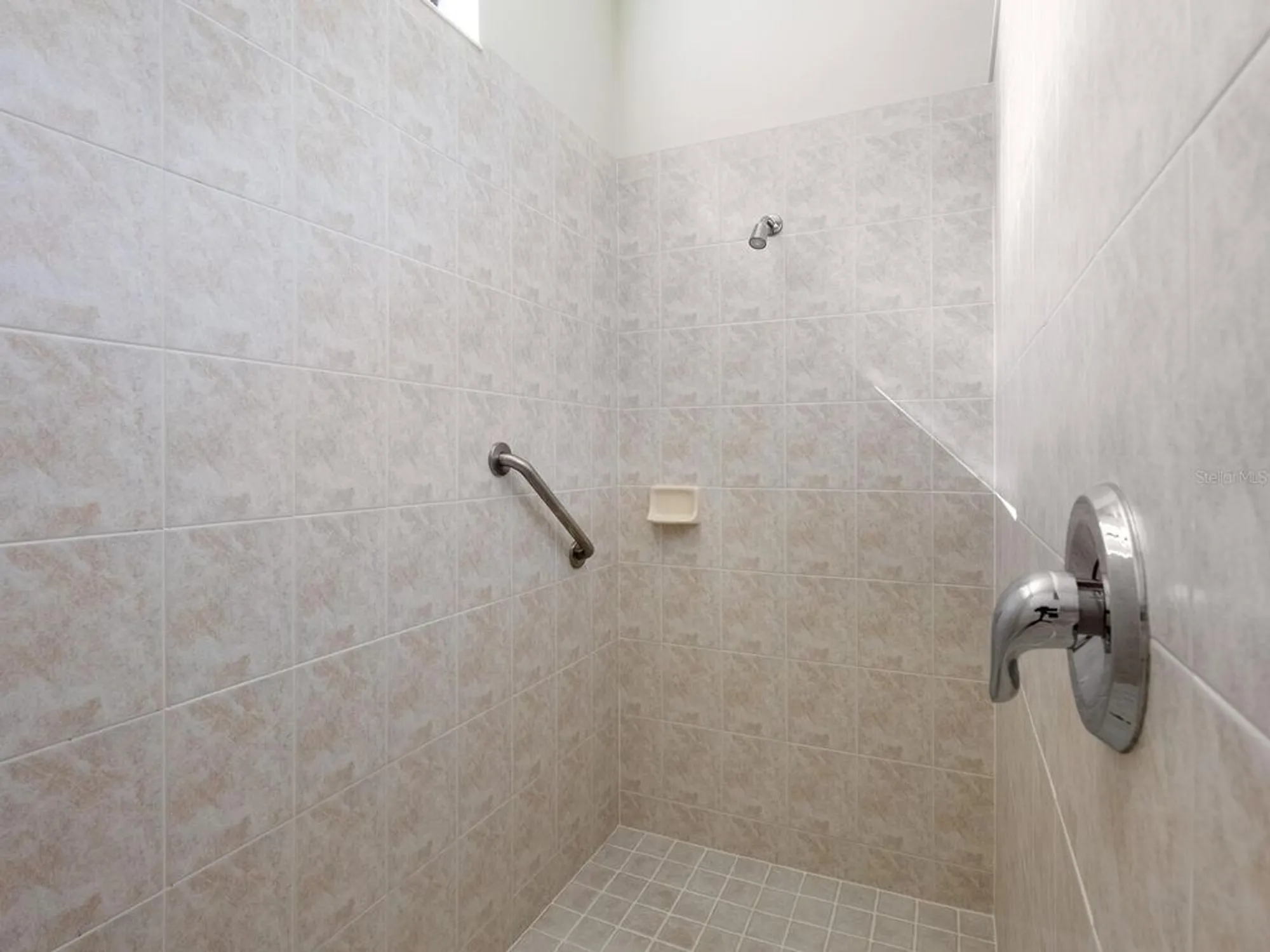 Property Slideshow image 21 of 42 | 1920 batello dr, Venice, FL, 34292