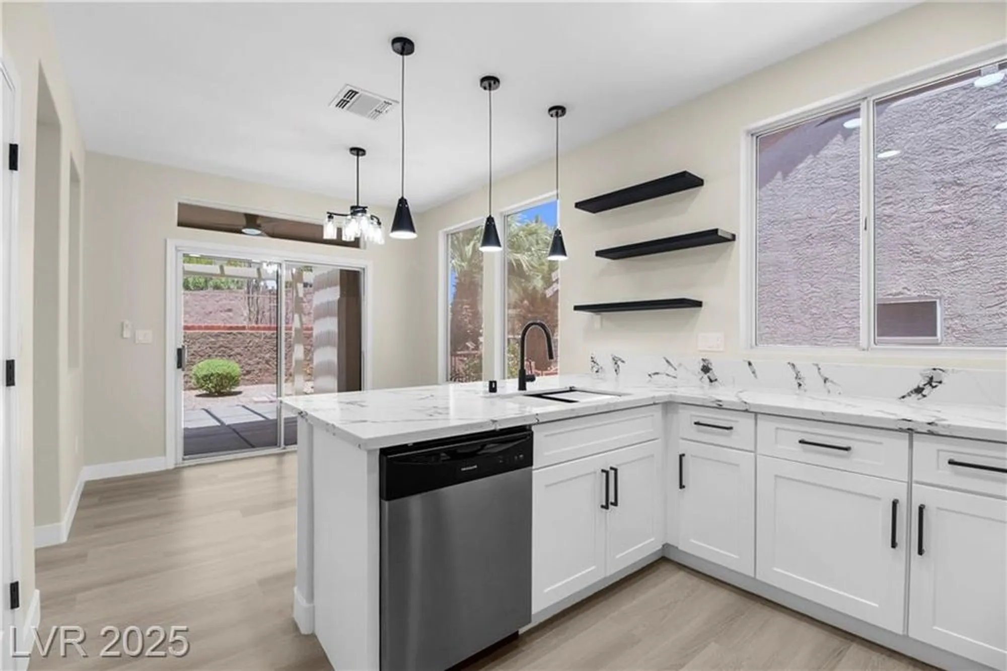 Property Slideshow image 25 of 46 | 2118 high mesa dr, Henderson, NV, 89012