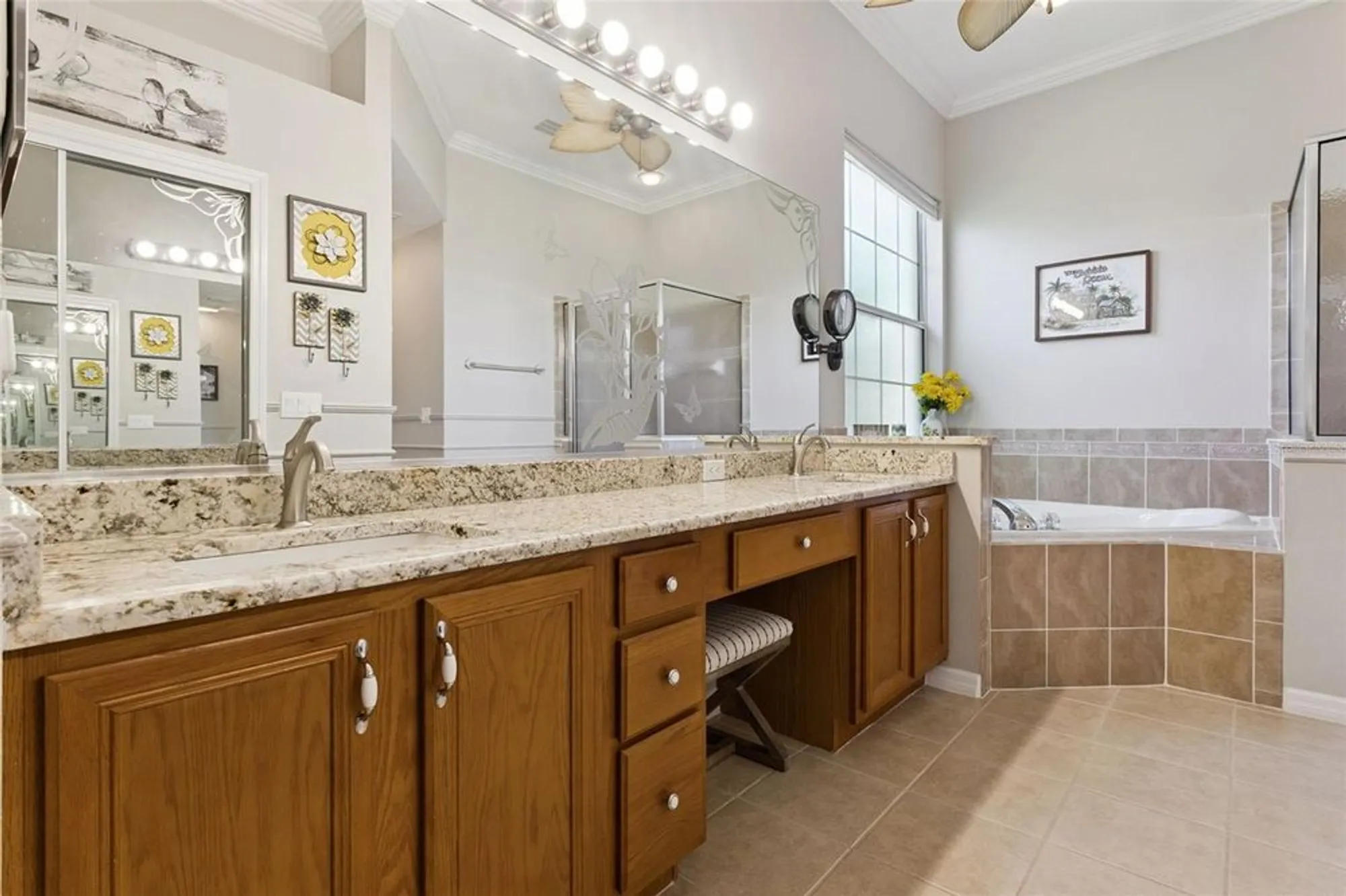 Property Slideshow image 21 of 37 | 25633 laurel valley rd, Leesburg, FL, 34748