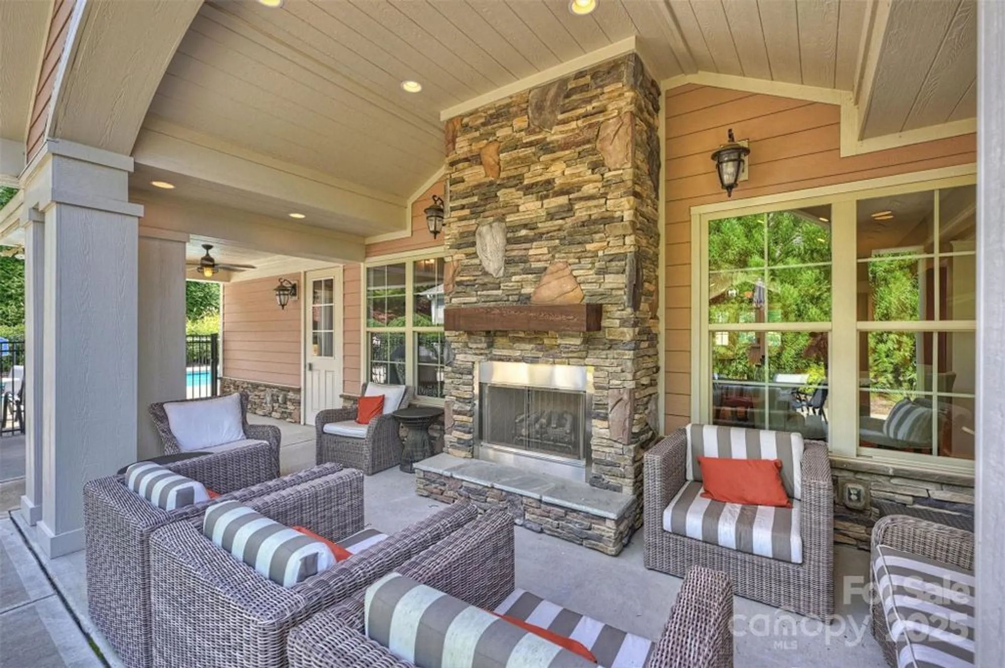 Property Slideshow image 39 of 48 | 1301 haywood park dr, Waxhaw, NC, 28173