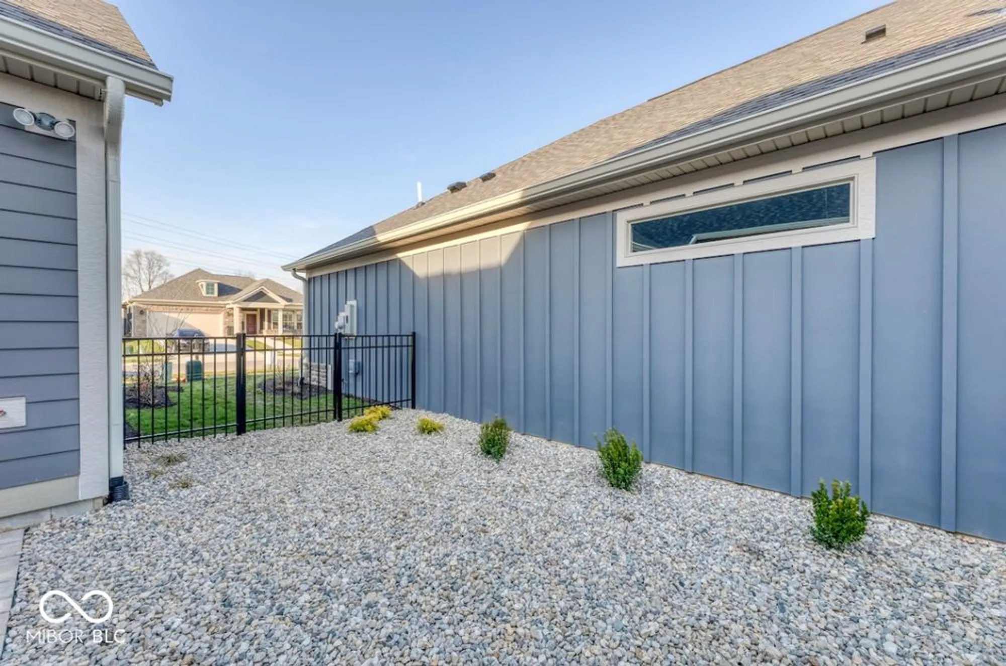 Property Slideshow image 29 of 38 | 2945 millgate dr, Carmel, IN, 46033