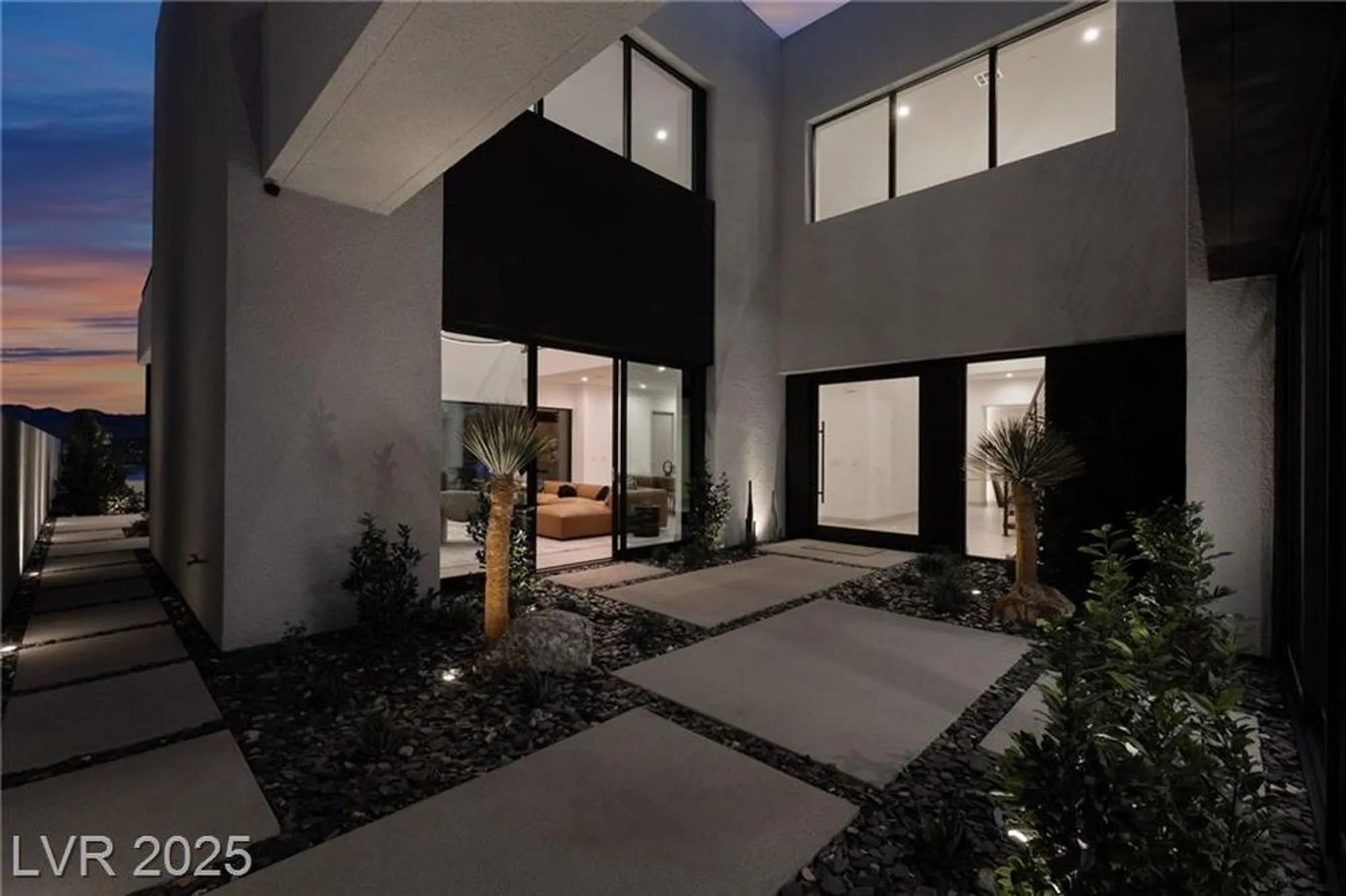 Property Slideshow image 50 of 67 | 33 falling ridge ln, Henderson, NV, 89011