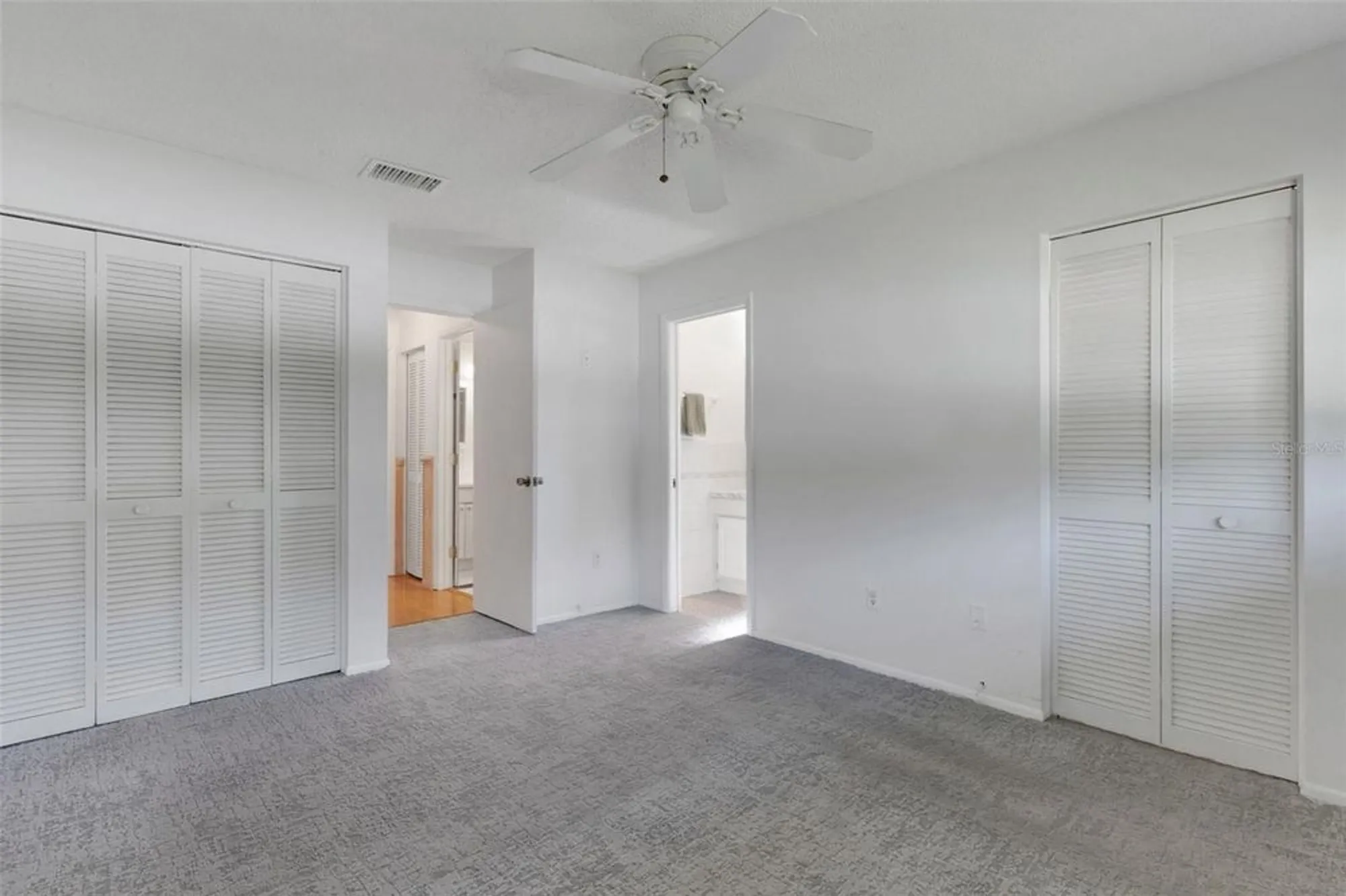 Property Slideshow image 29 of 96 | 2880 doone cir, Palm Harbor, FL, 34684
