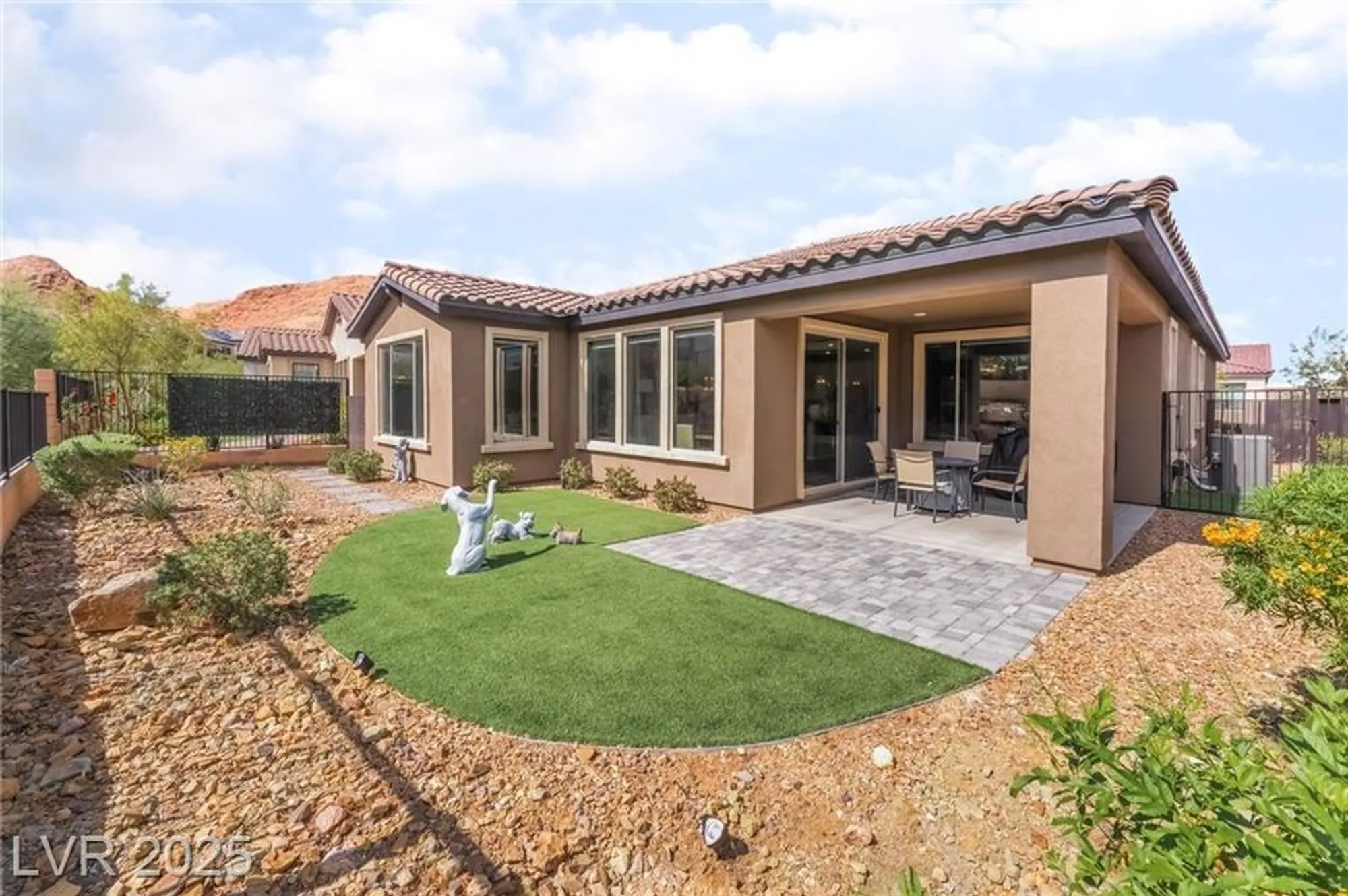 Property Slideshow image 36 of 44 | 15 arid crest ave, Henderson, NV, 89011