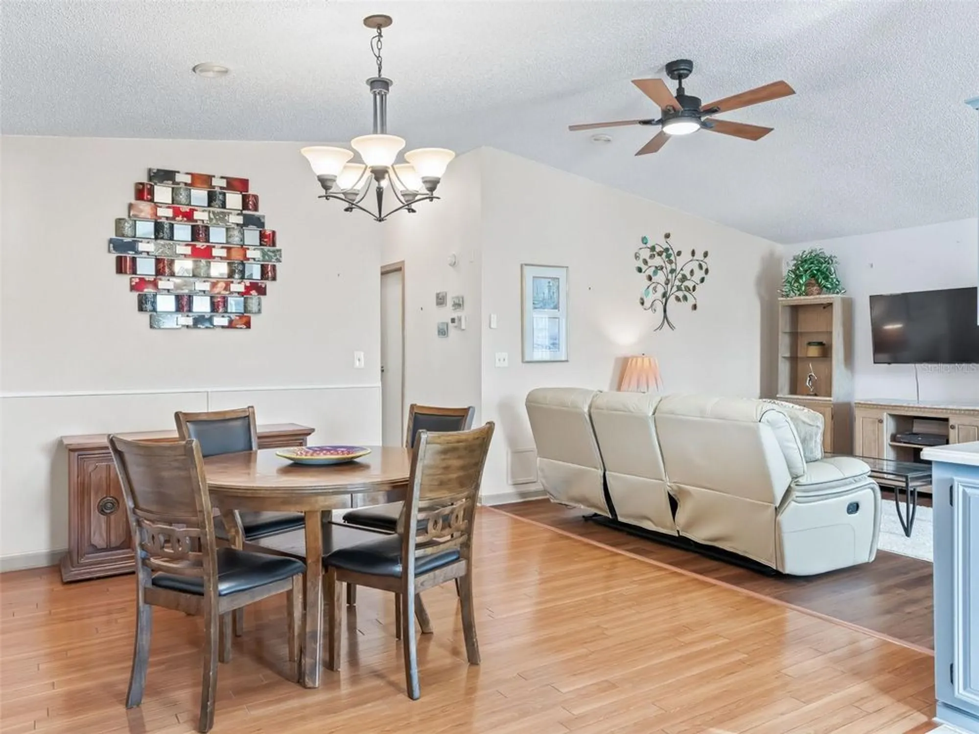 Property Slideshow image 7 of 29 | 1208 tarpon ln, The Villages, FL, 32159