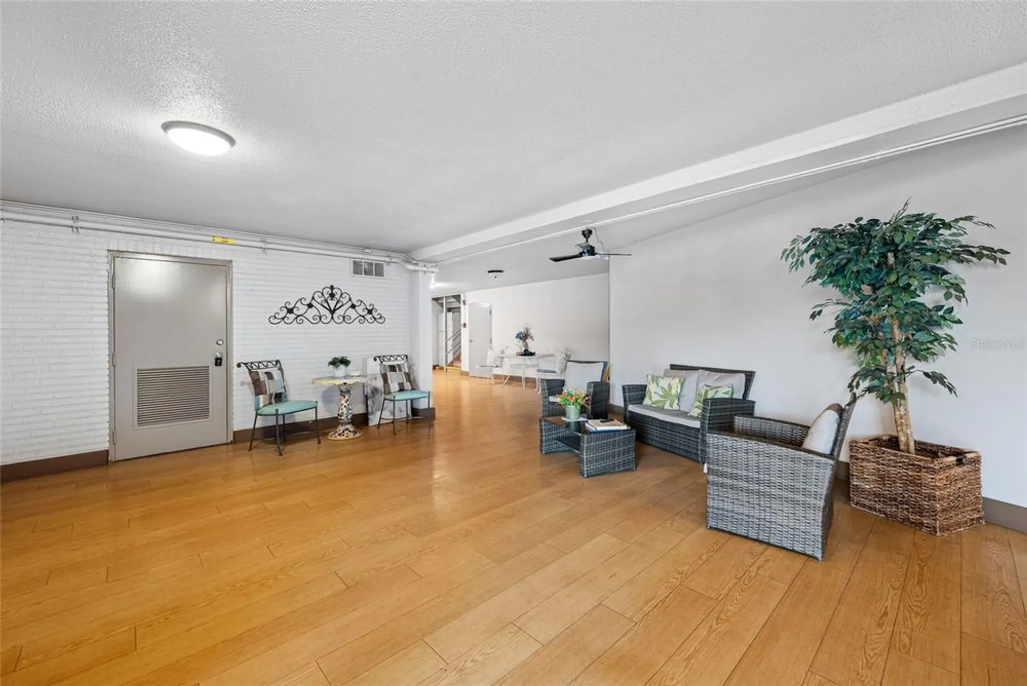Property Slideshow image 8 of 36 | 5530 80th st n unit c302, St Petersburg, FL, 33709