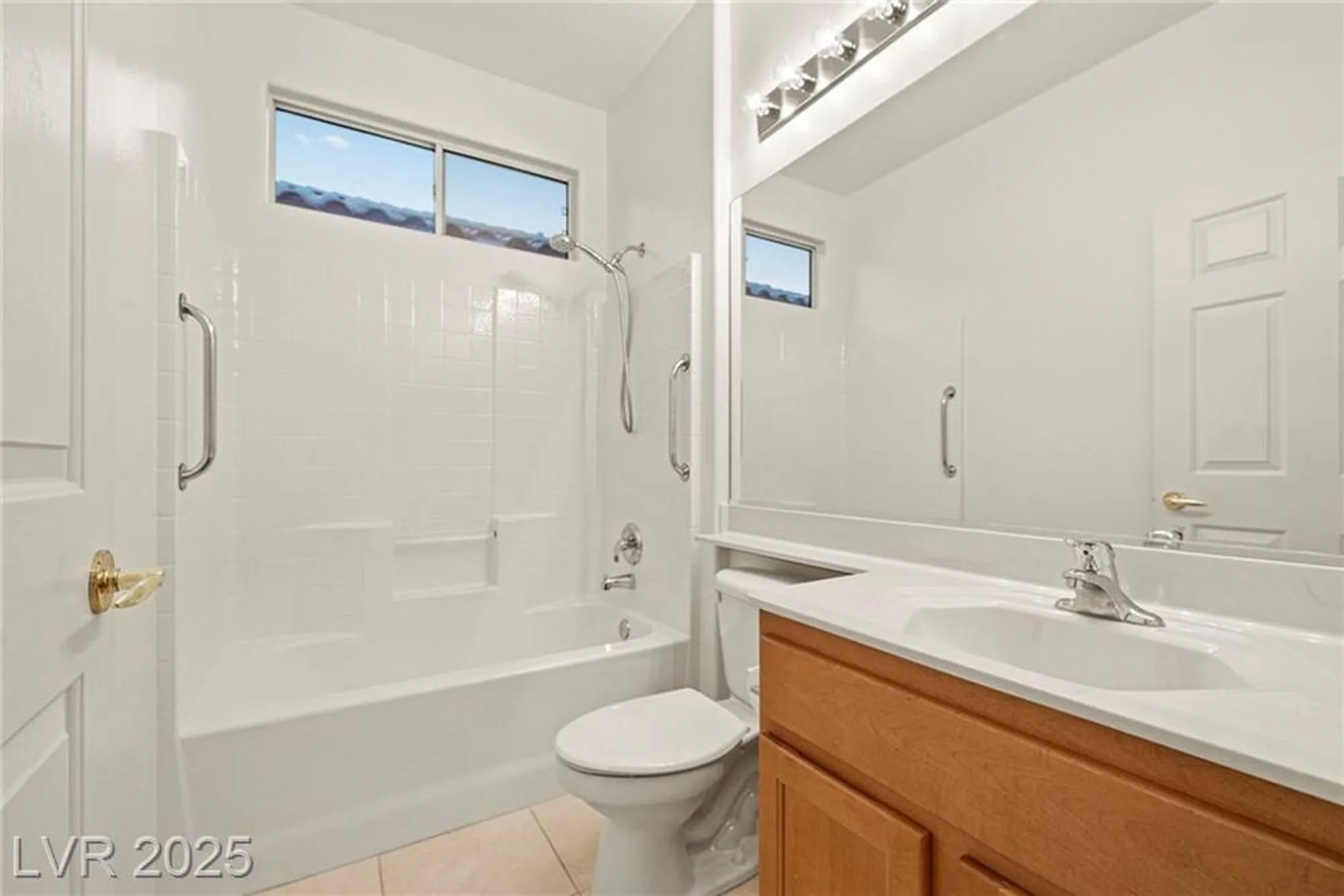 Property Slideshow image 41 of 62 | 2170 oliver springs st, Henderson, NV, 89052