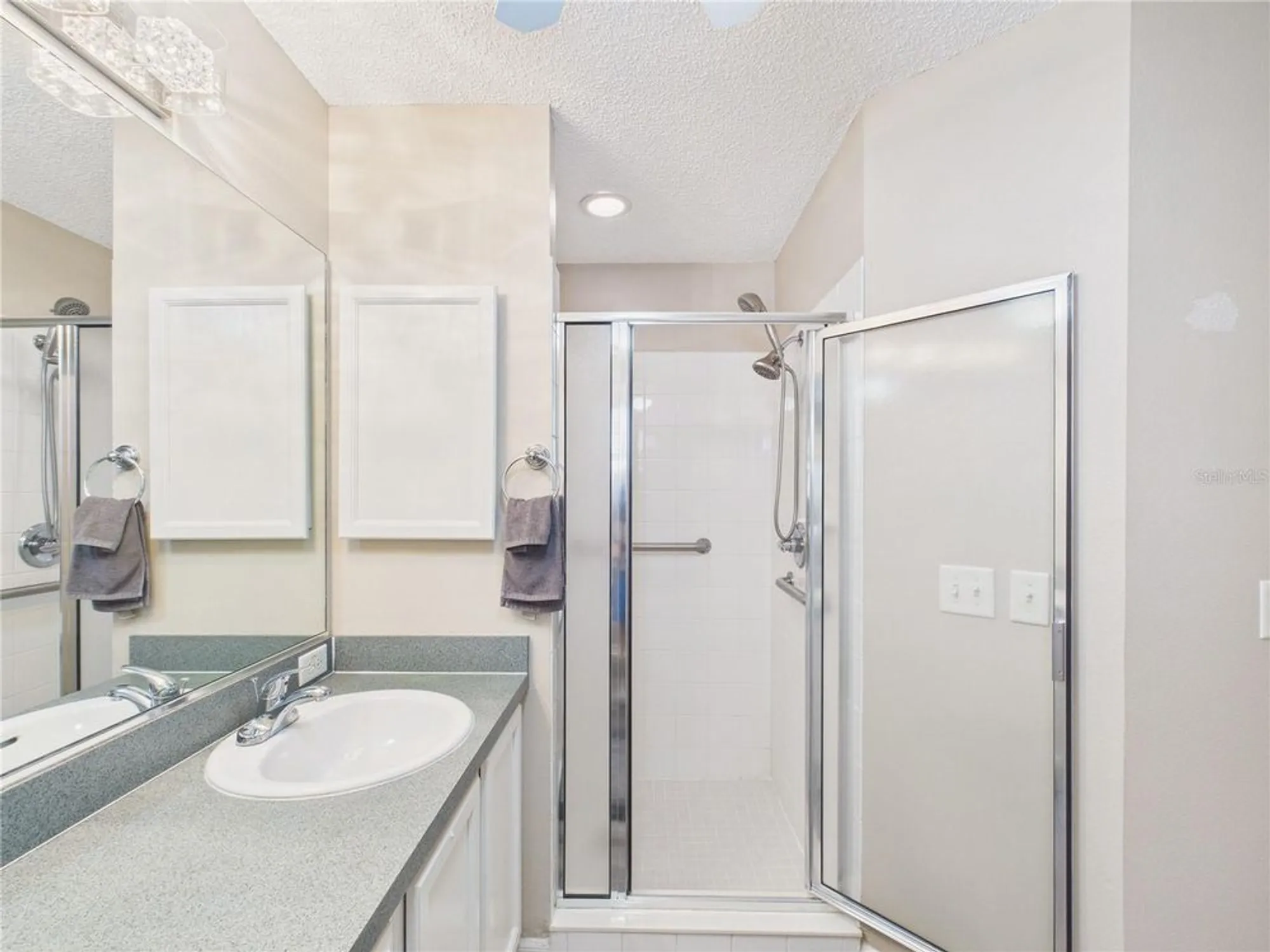 Property Slideshow image 14 of 19 | 2517 privada dr, The Villages, FL, 32162