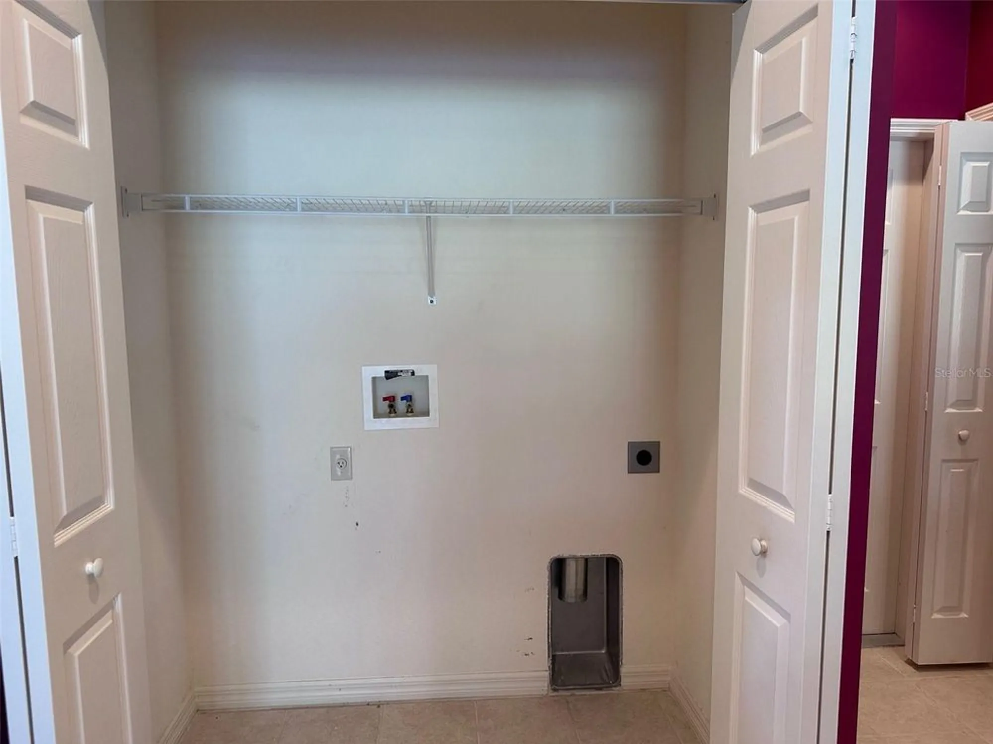 Property Slideshow image 4 of 17 | 1224 vienna square dr, Winter Haven, FL, 33884