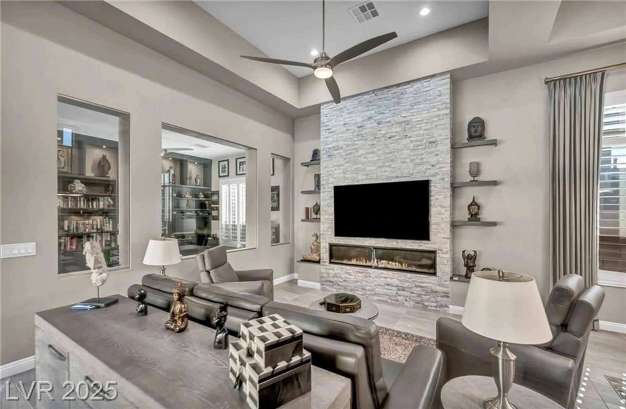 Property Slideshow image 4 of 98 | 10018 regency square ave, Las Vegas, NV, 89148