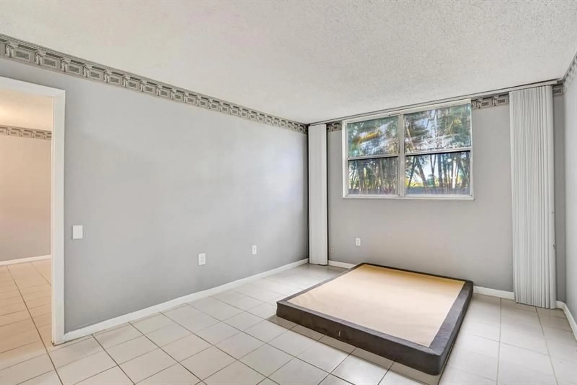 Property Slideshow image 15 of 31 | 9201 lime bay blvd apt 114, Tamarac, FL, 33321