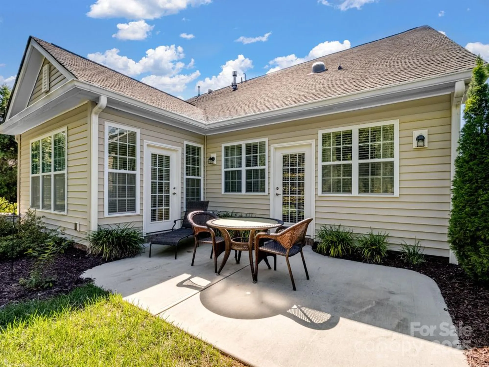 Property Slideshow image 29 of 37 | 12728 meetinghouse dr, Cornelius, NC, 28031