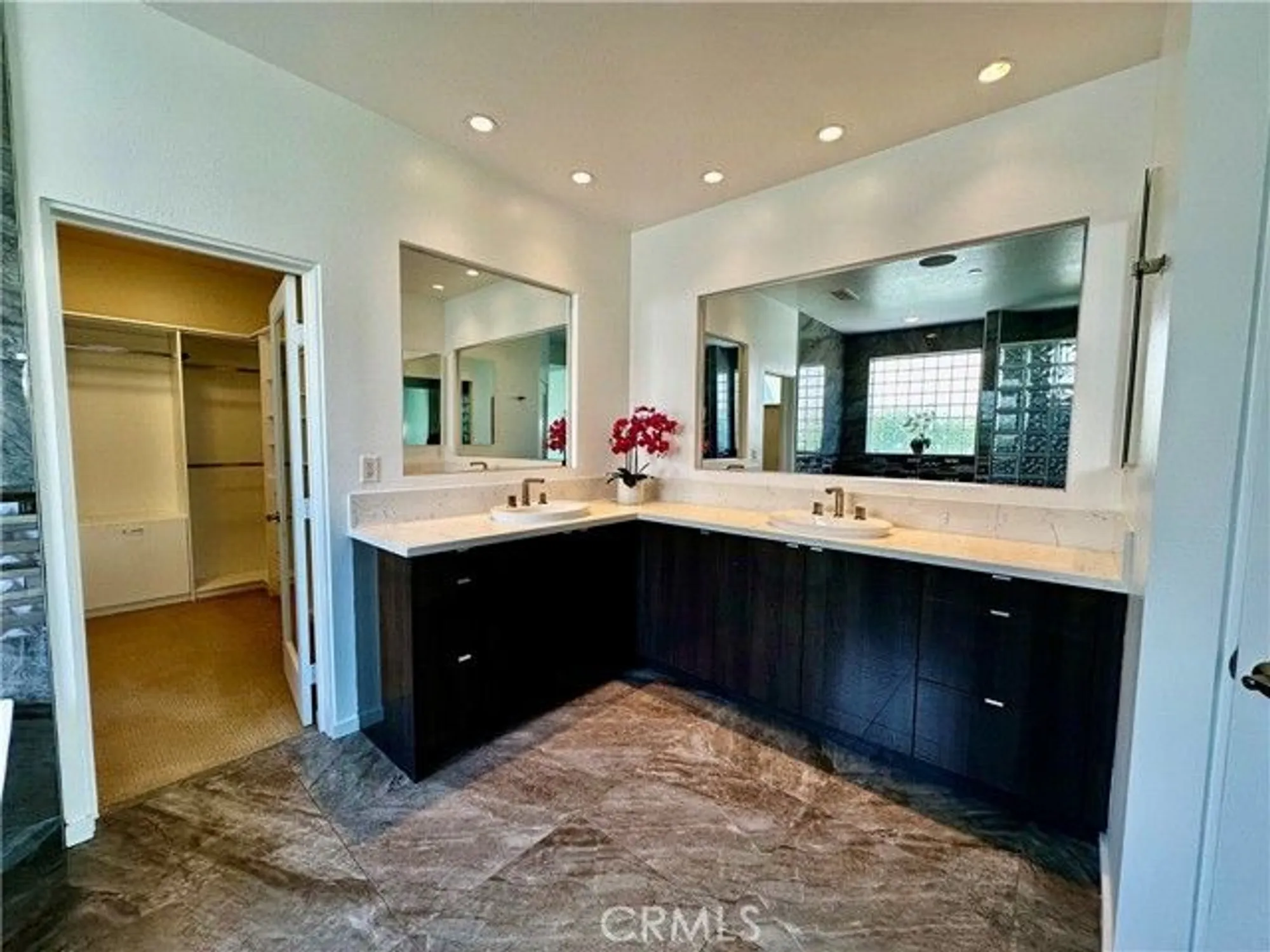 Property Slideshow image 14 of 16 | 561 skylar ln, Palm Springs, CA, 92262