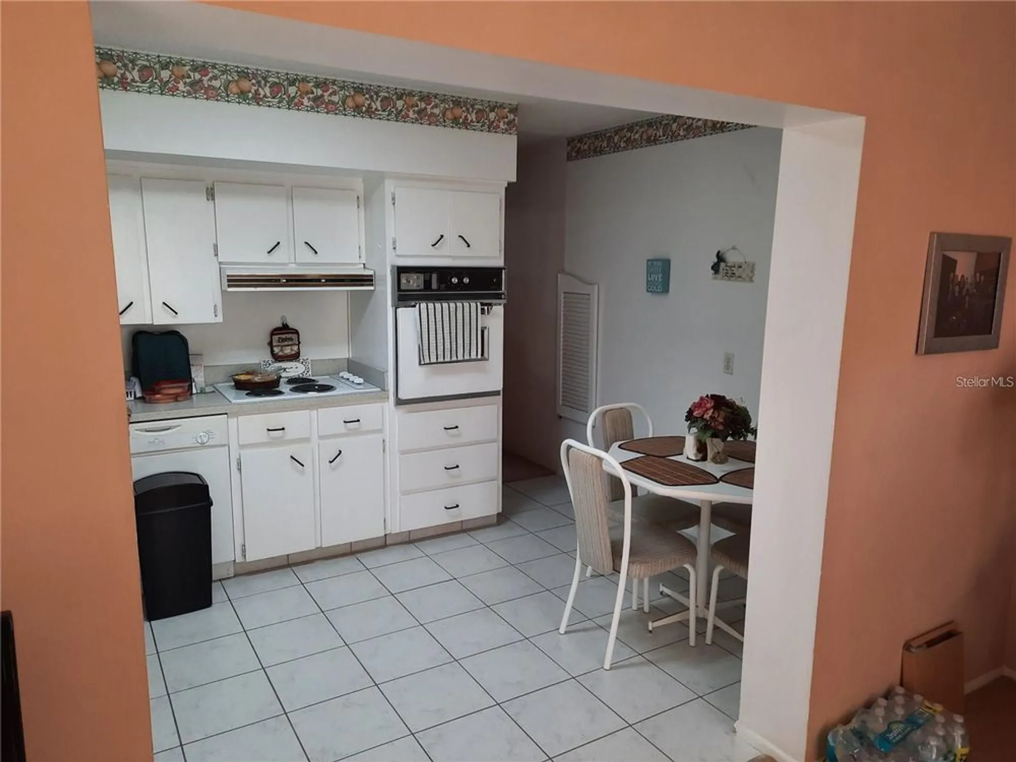 Property Slideshow image 10 of 26 | 2401 ecuadorian way 19, Clearwater, FL, 33763