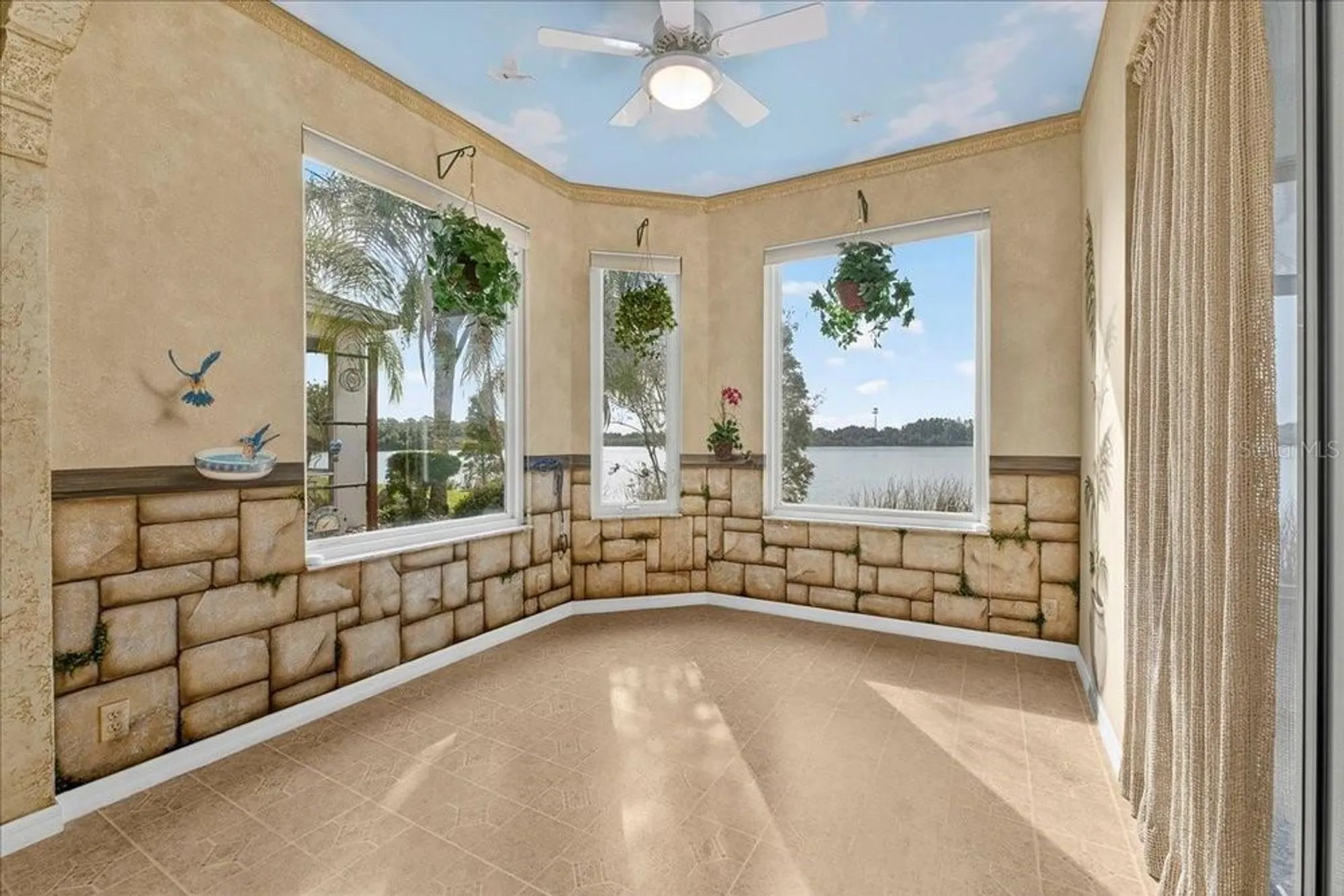 Property Slideshow image 22 of 53 | 4220 windchime ln, Lakeland, FL, 33811