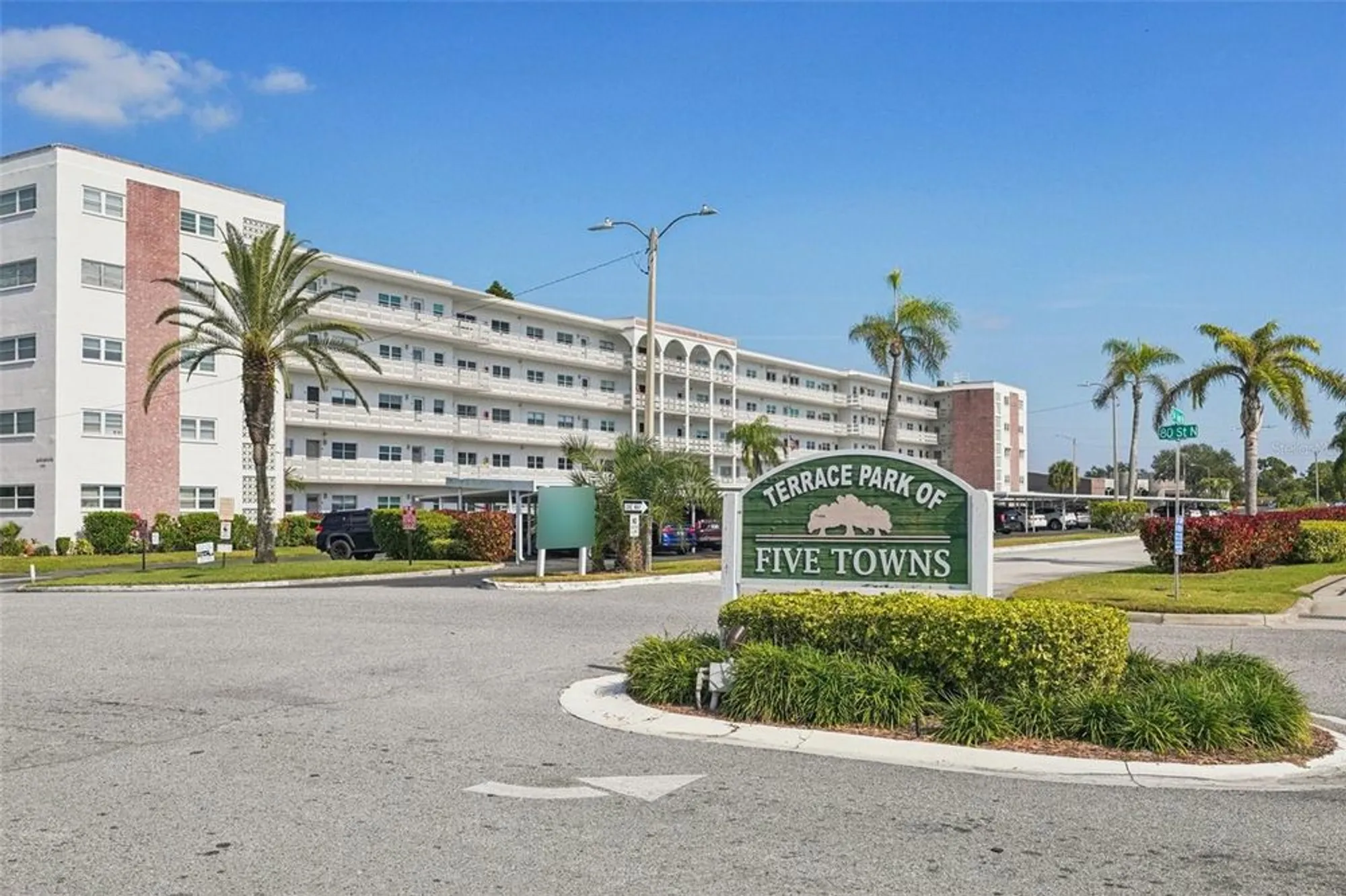 Property Slideshow image 1 of 76 | 5501 80th st n unit 505, Saint Petersburg, FL, 33709